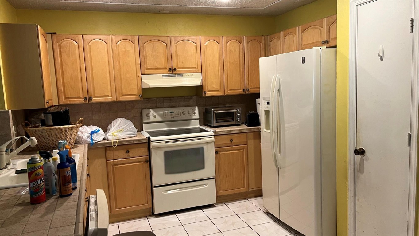 Springs Park 77-2 B - Residential