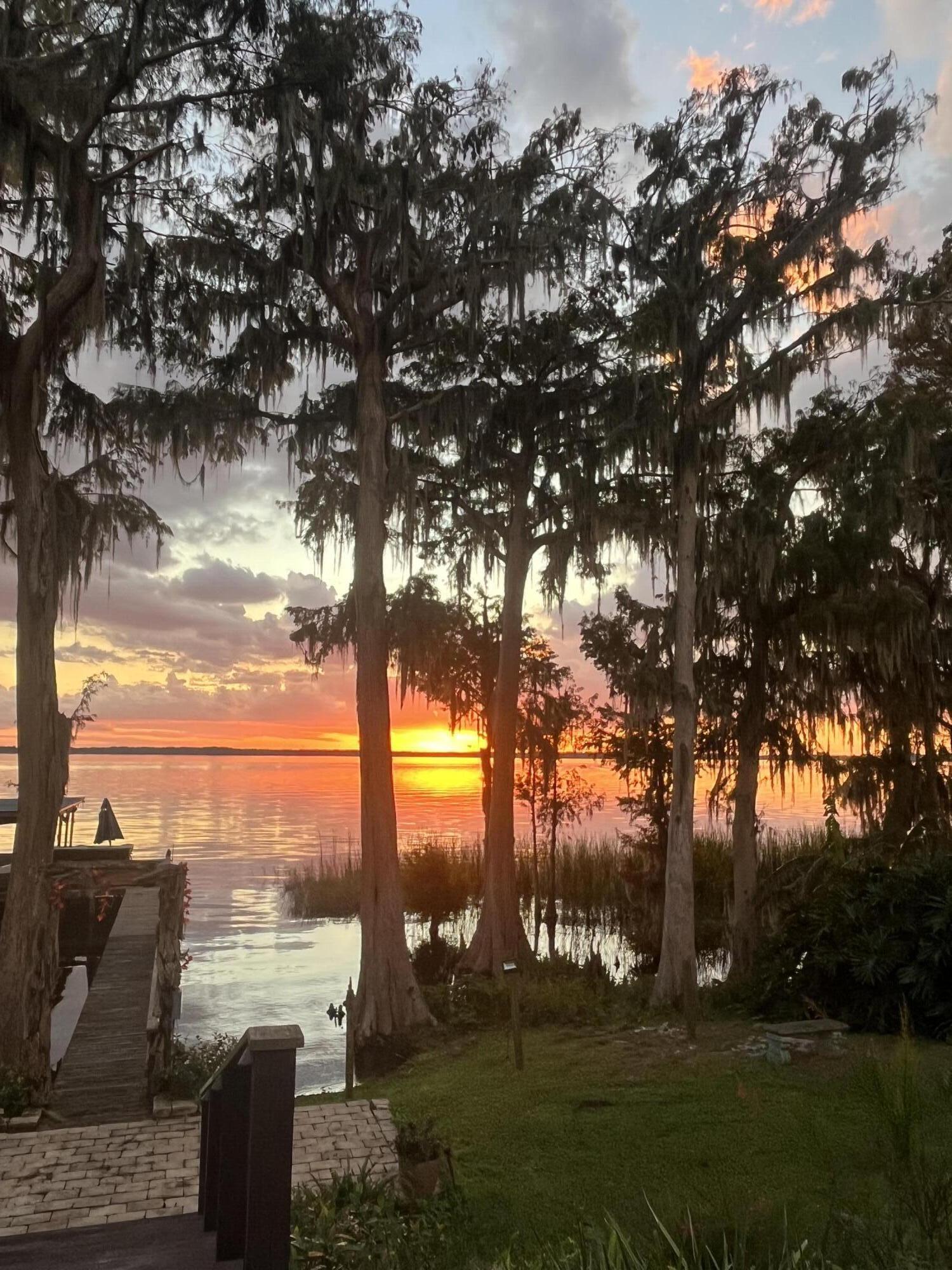 JOHNSON'S MARY K & T S SUB - Residential