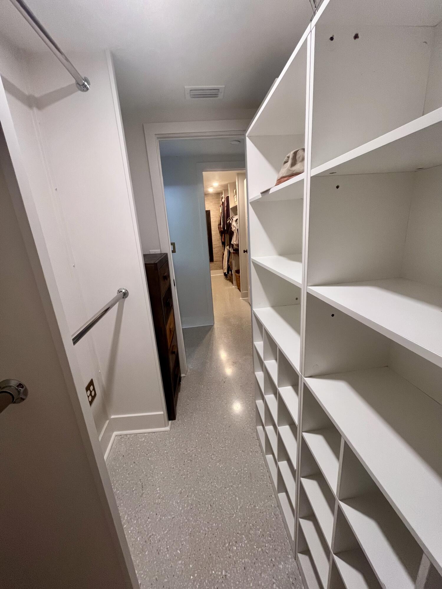 JOHNSON'S MARY K & T S SUB - Residential