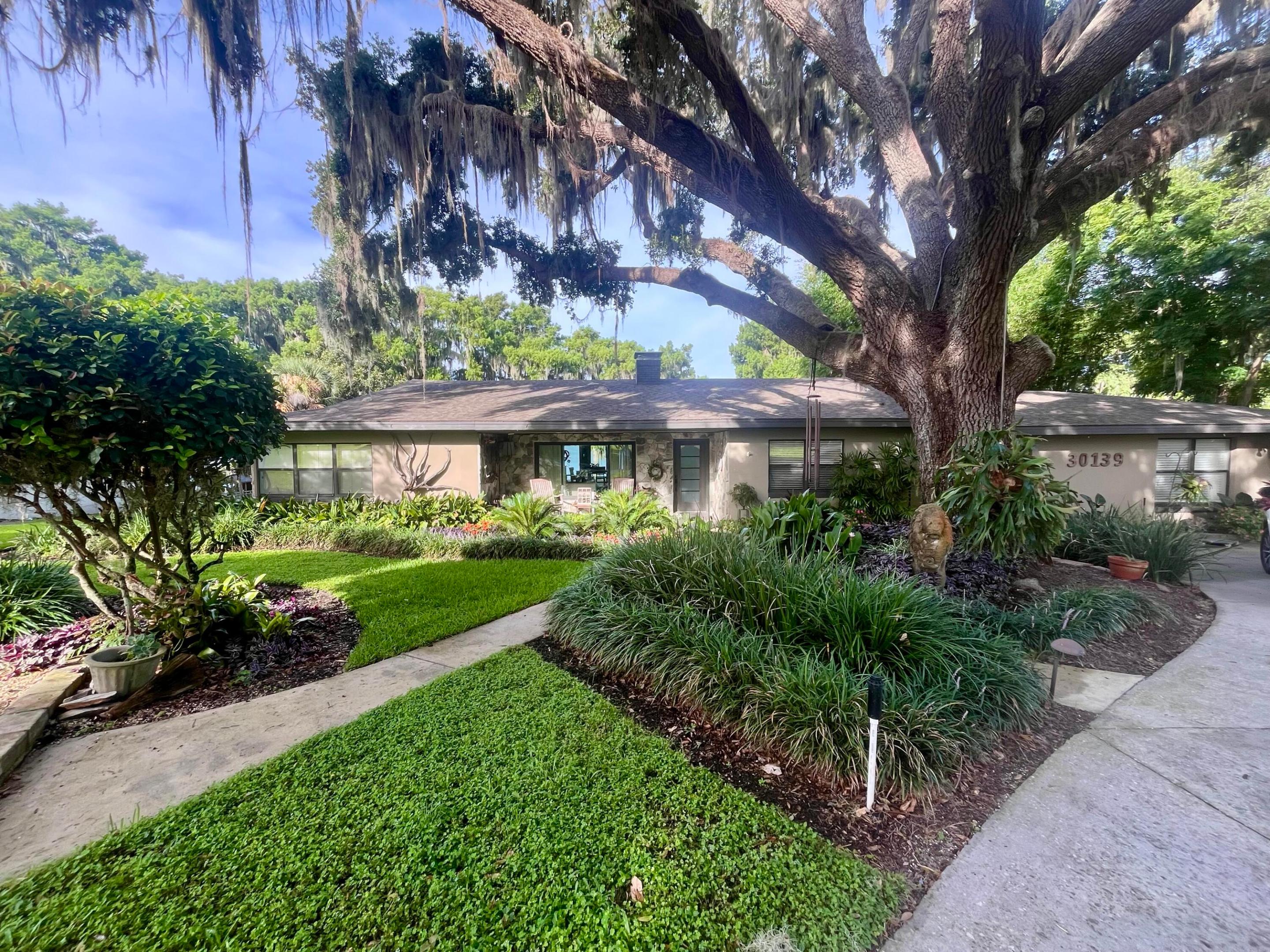 JOHNSON'S MARY K & T S SUB - Residential