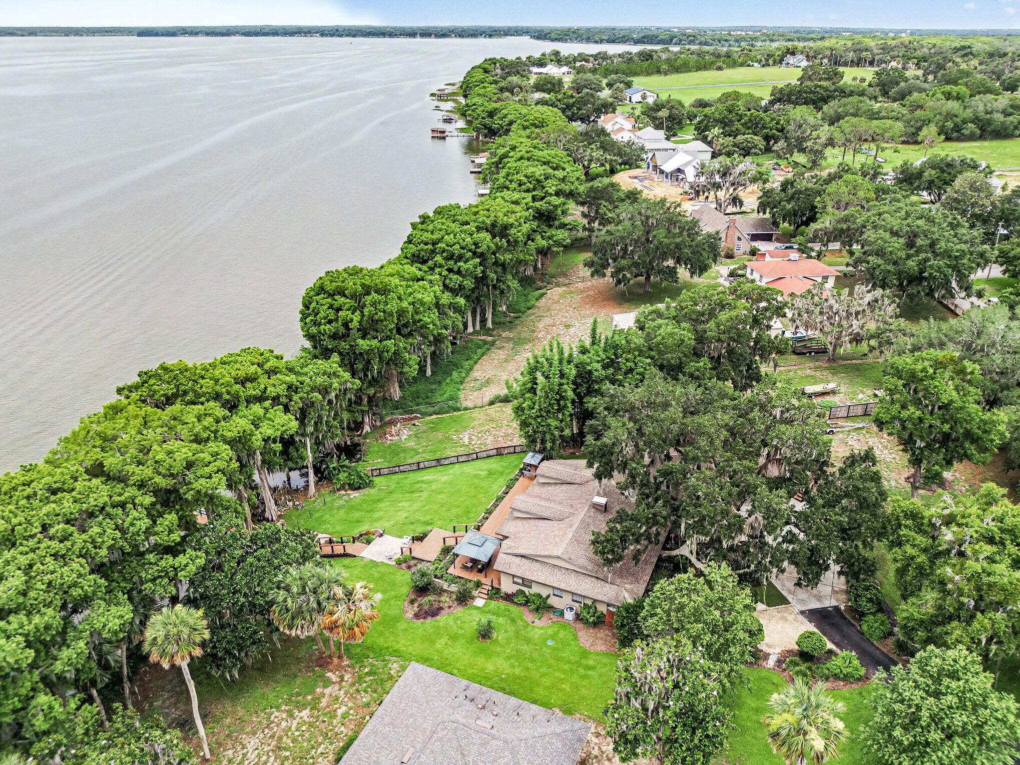 JOHNSON'S MARY K & T S SUB - Residential