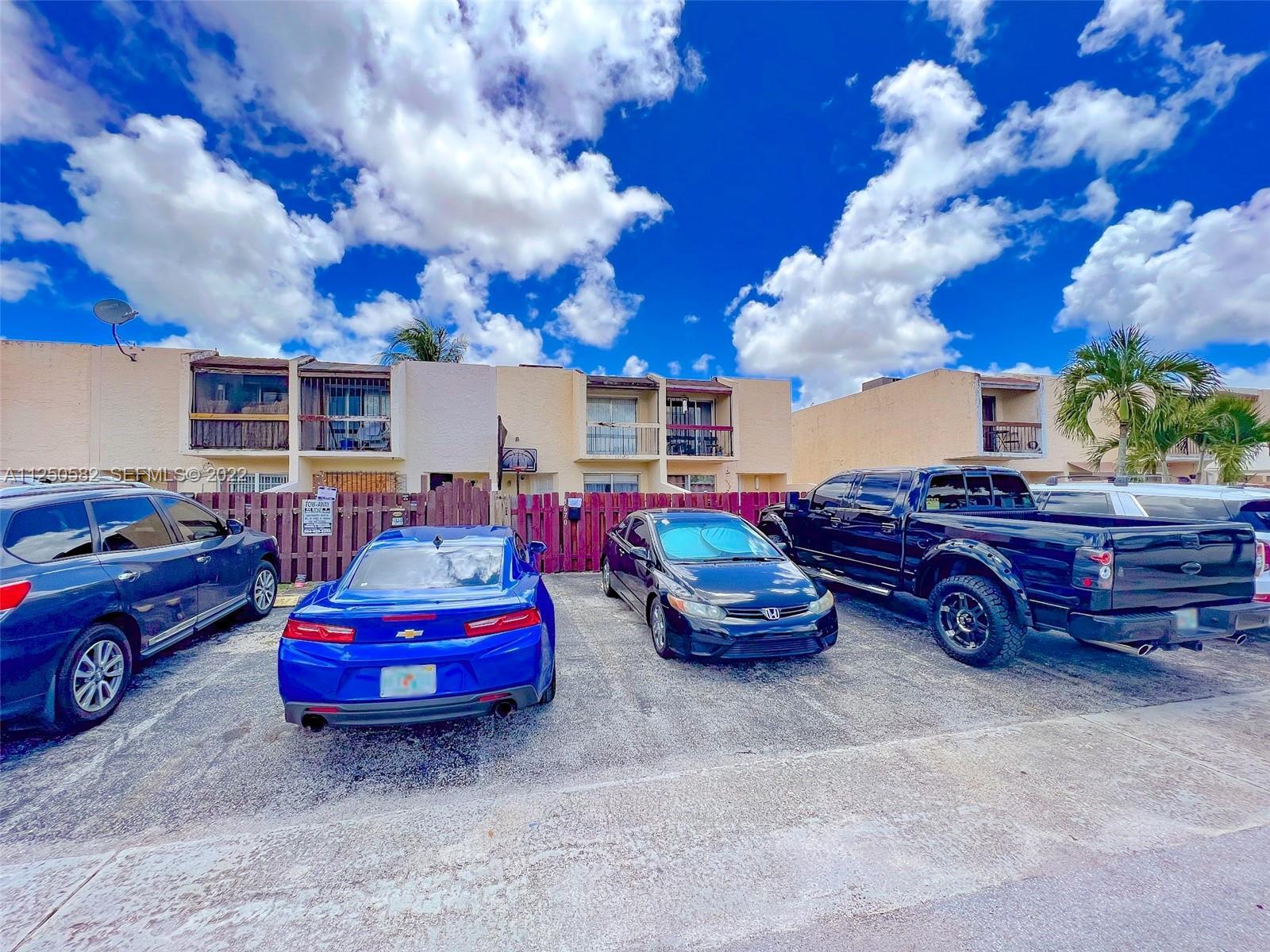 PALMAS TOWNHOUSES CONDO - Residential Lease