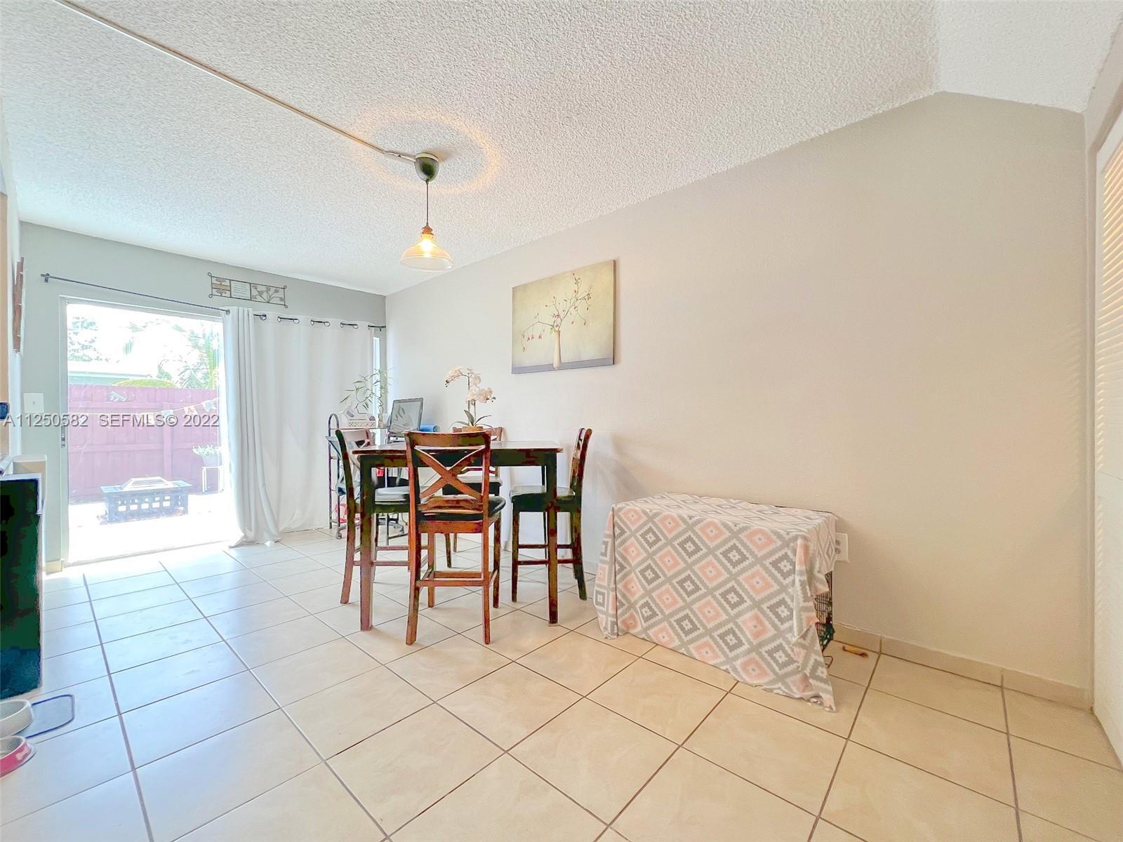 PALMAS TOWNHOUSES CONDO - Residential Lease