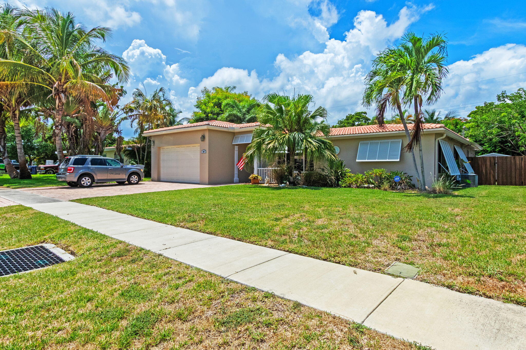 LYONS PARK FIRST ADD - Residential