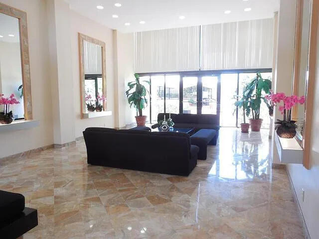 MAYFAIR HOUSE CONDO - Residential