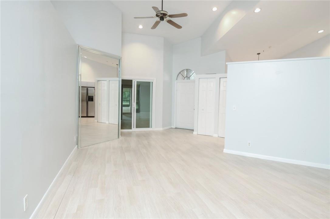 LEXINGTON CLUB - Residential