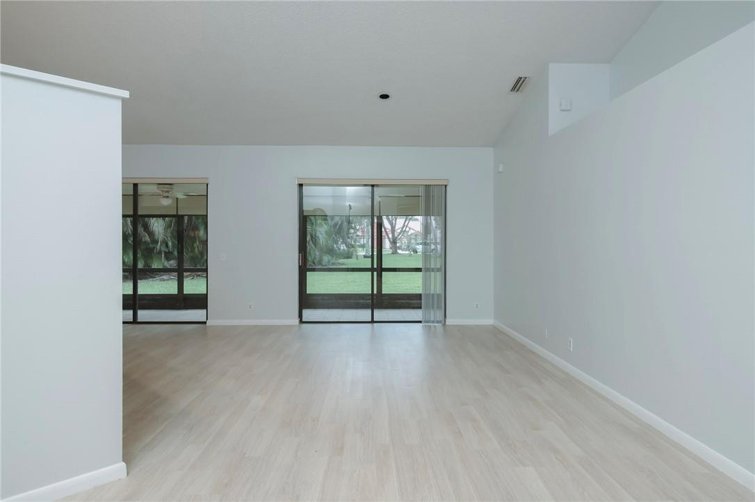 LEXINGTON CLUB - Residential