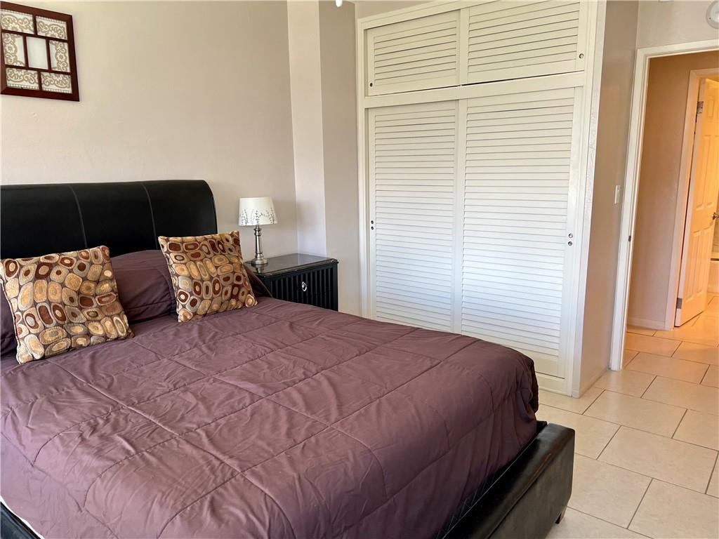 CORAL RIDGE TOWERS EAST - Residential