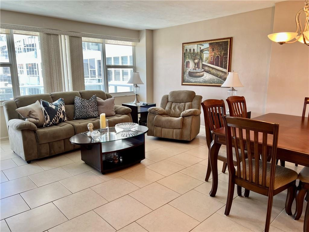 CORAL RIDGE TOWERS EAST - Residential