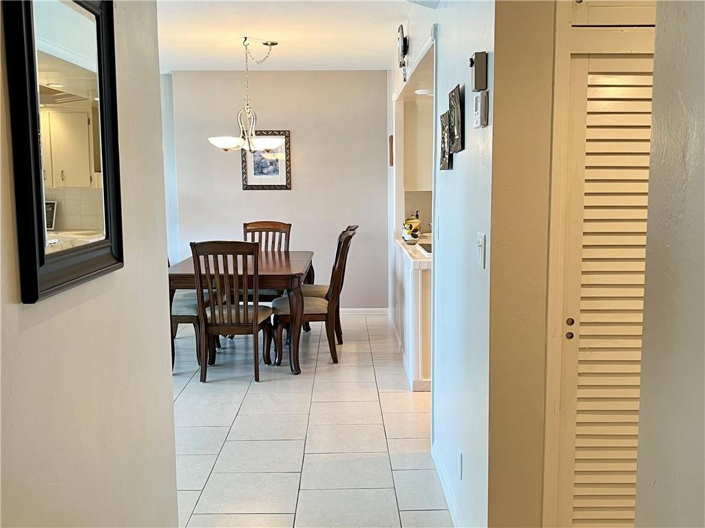 CORAL RIDGE TOWERS EAST - Residential