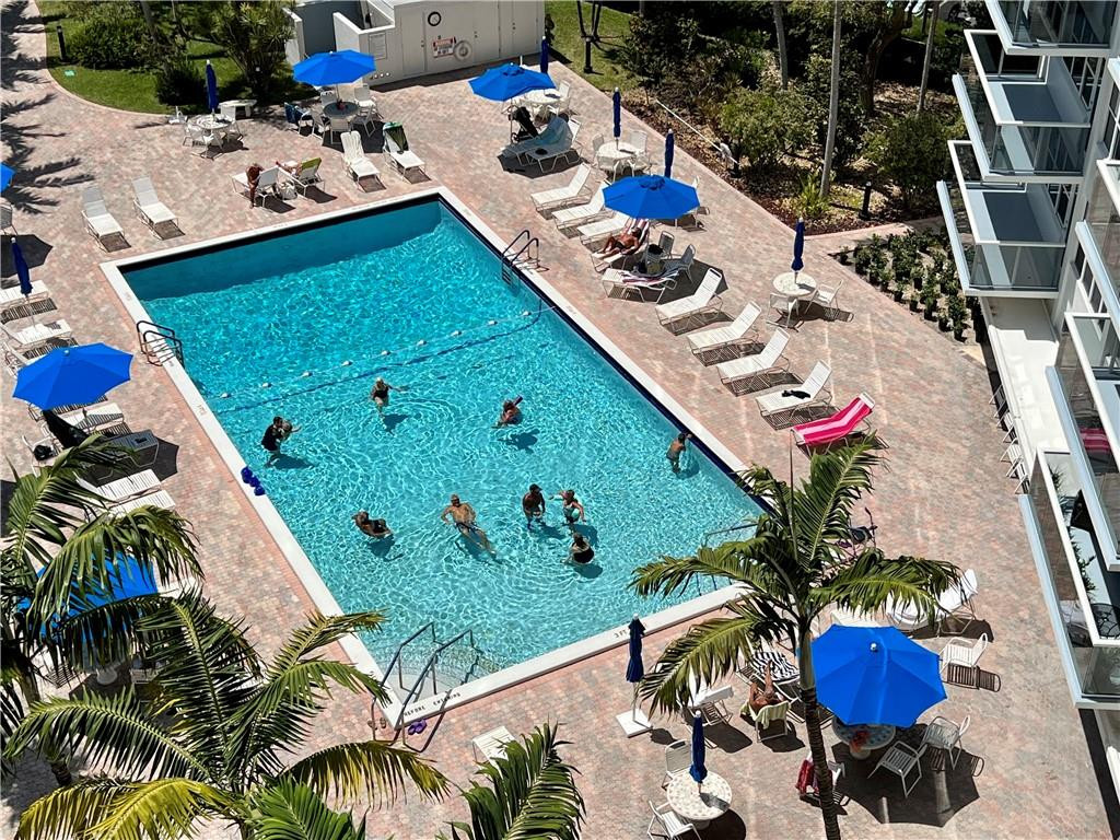 CORAL RIDGE TOWERS EAST - Residential