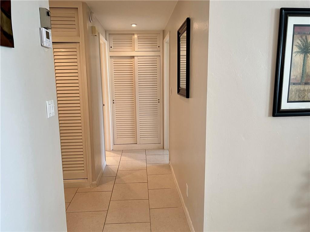 CORAL RIDGE TOWERS EAST - Residential