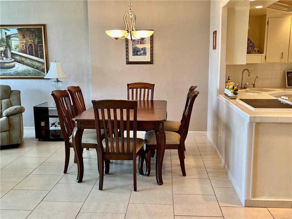 CORAL RIDGE TOWERS EAST - Residential