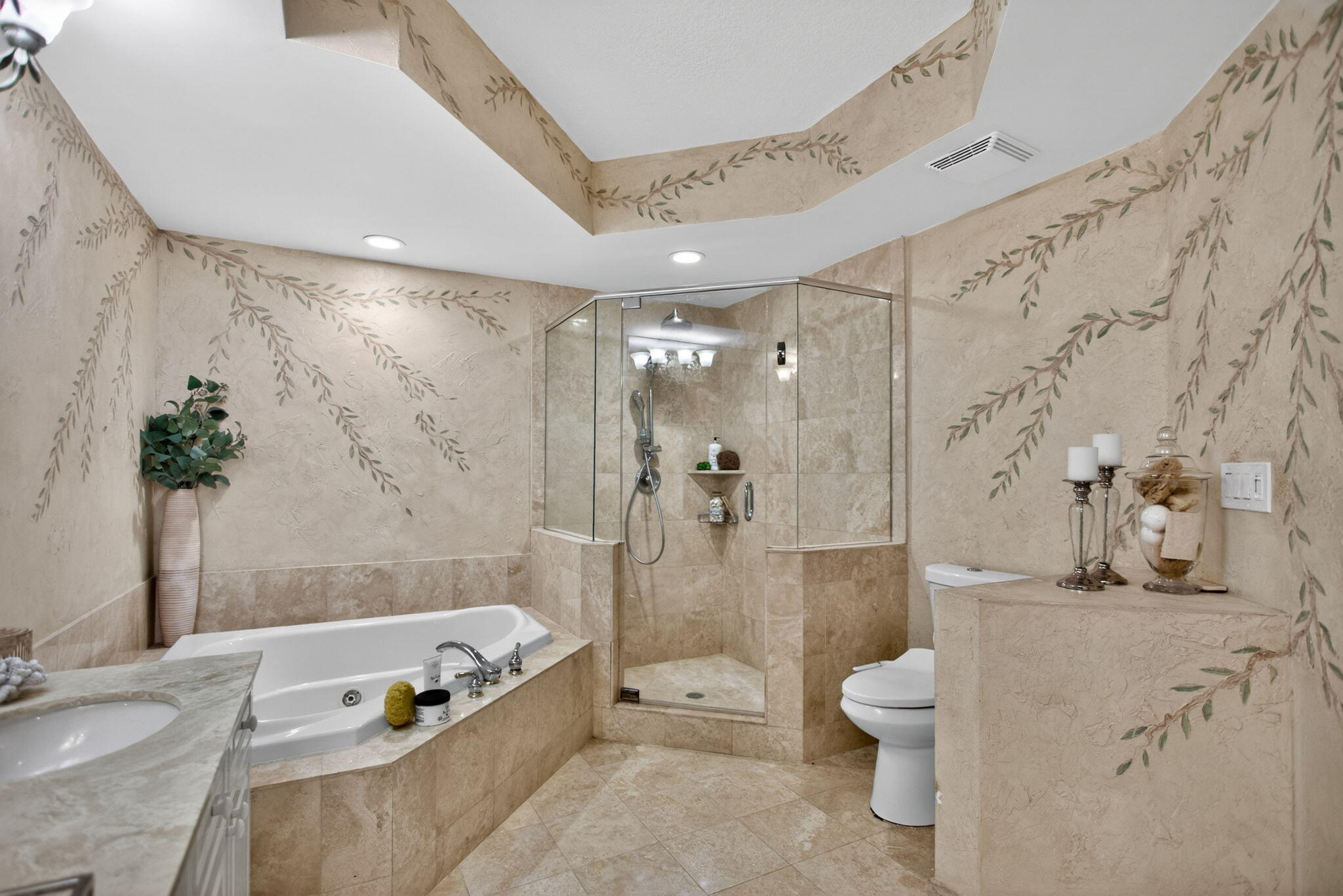 JACKSON TOWER LAS OLAS CONDO - Residential
