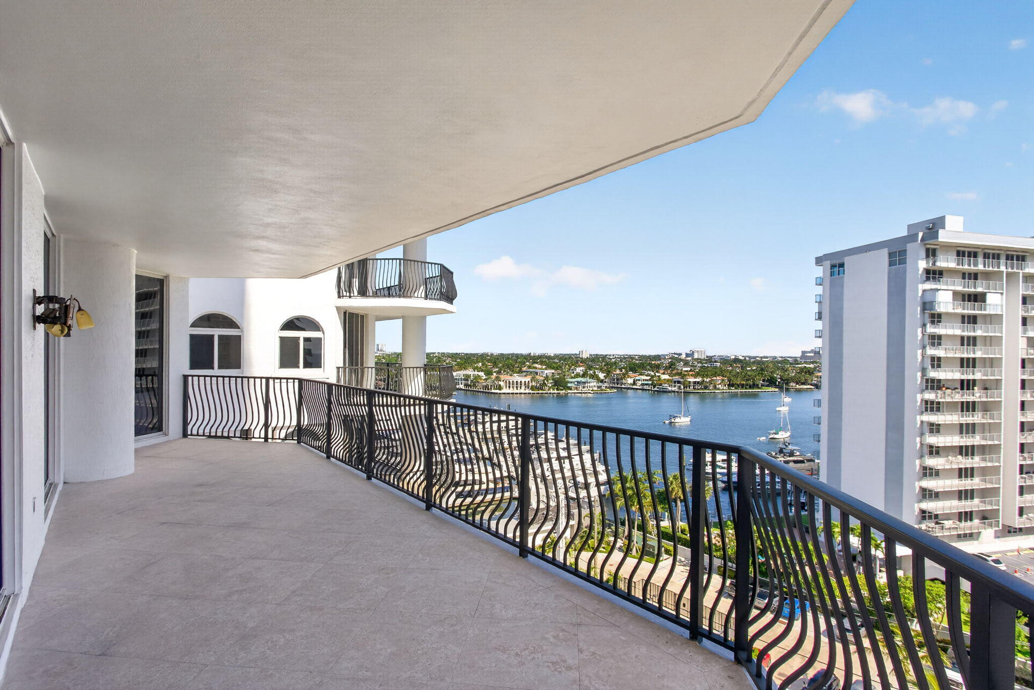 JACKSON TOWER LAS OLAS CONDO - Residential