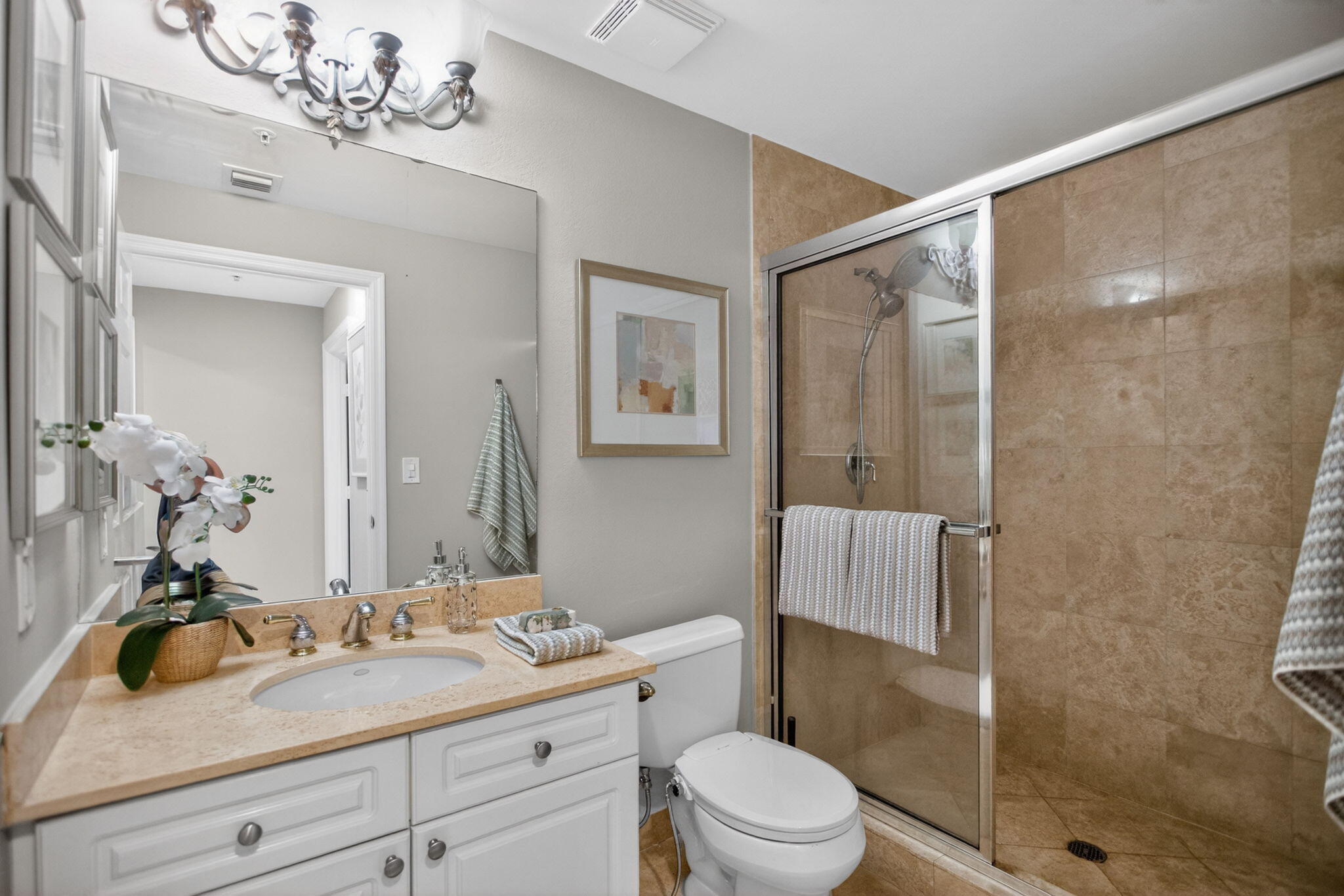 JACKSON TOWER LAS OLAS CONDO - Residential