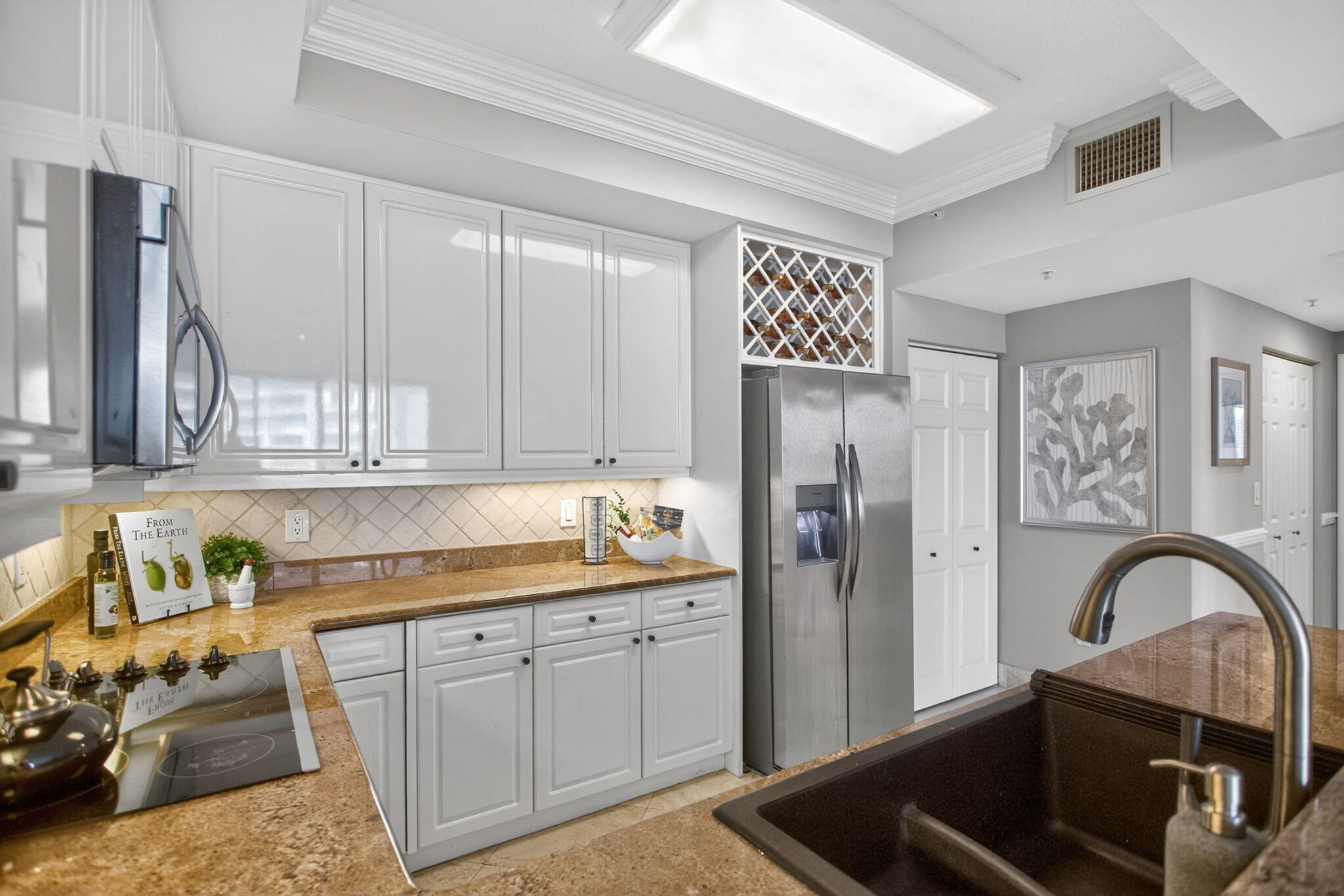 JACKSON TOWER LAS OLAS CONDO - Residential