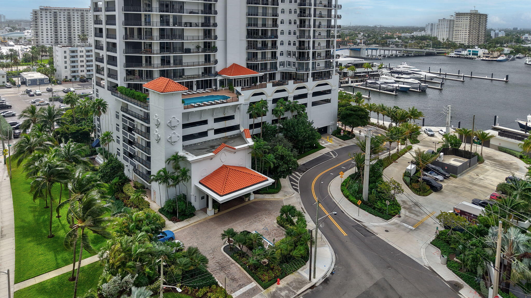 JACKSON TOWER LAS OLAS CONDO - Residential