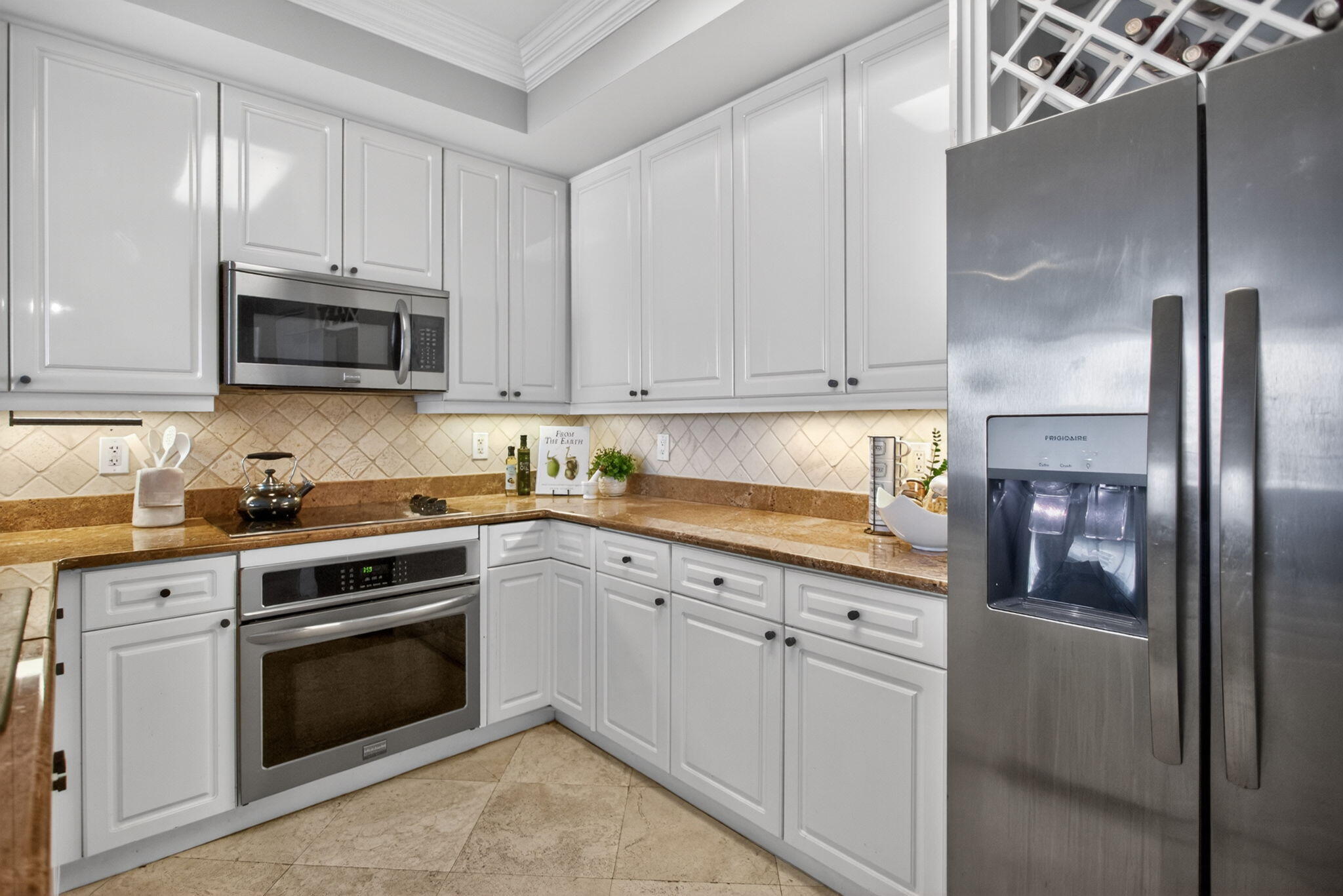 JACKSON TOWER LAS OLAS CONDO - Residential