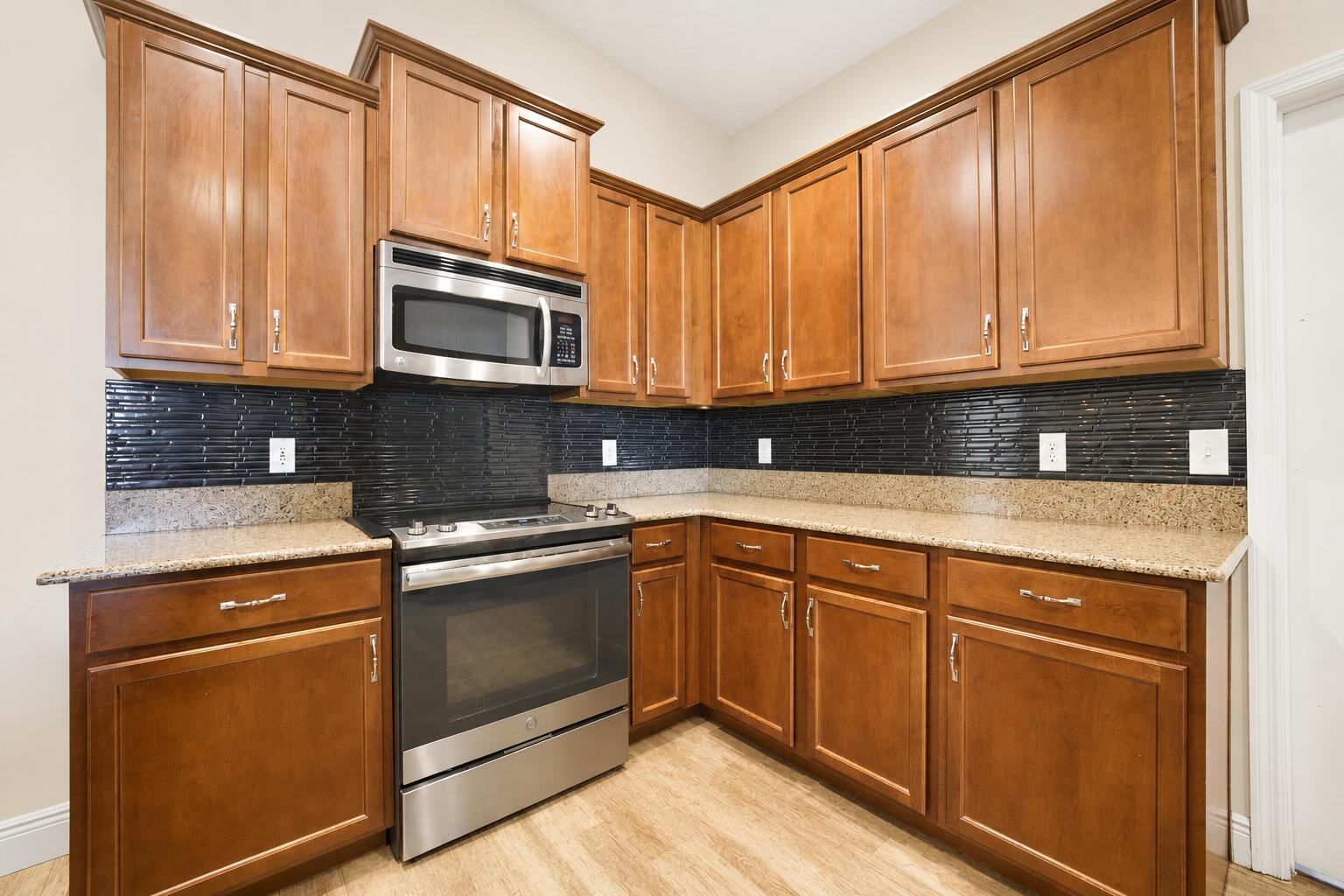 ROCK SPRINGS RIDGE PHASE VI-B - Residential