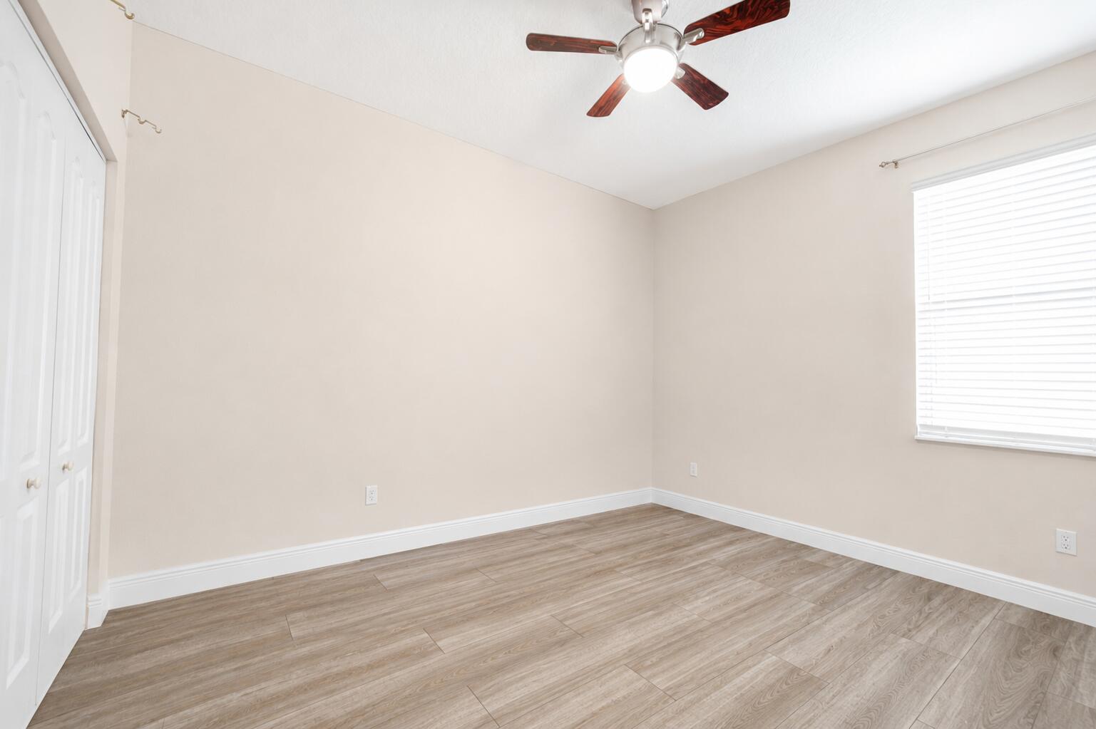 ROCK SPRINGS RIDGE PHASE VI-B - Residential
