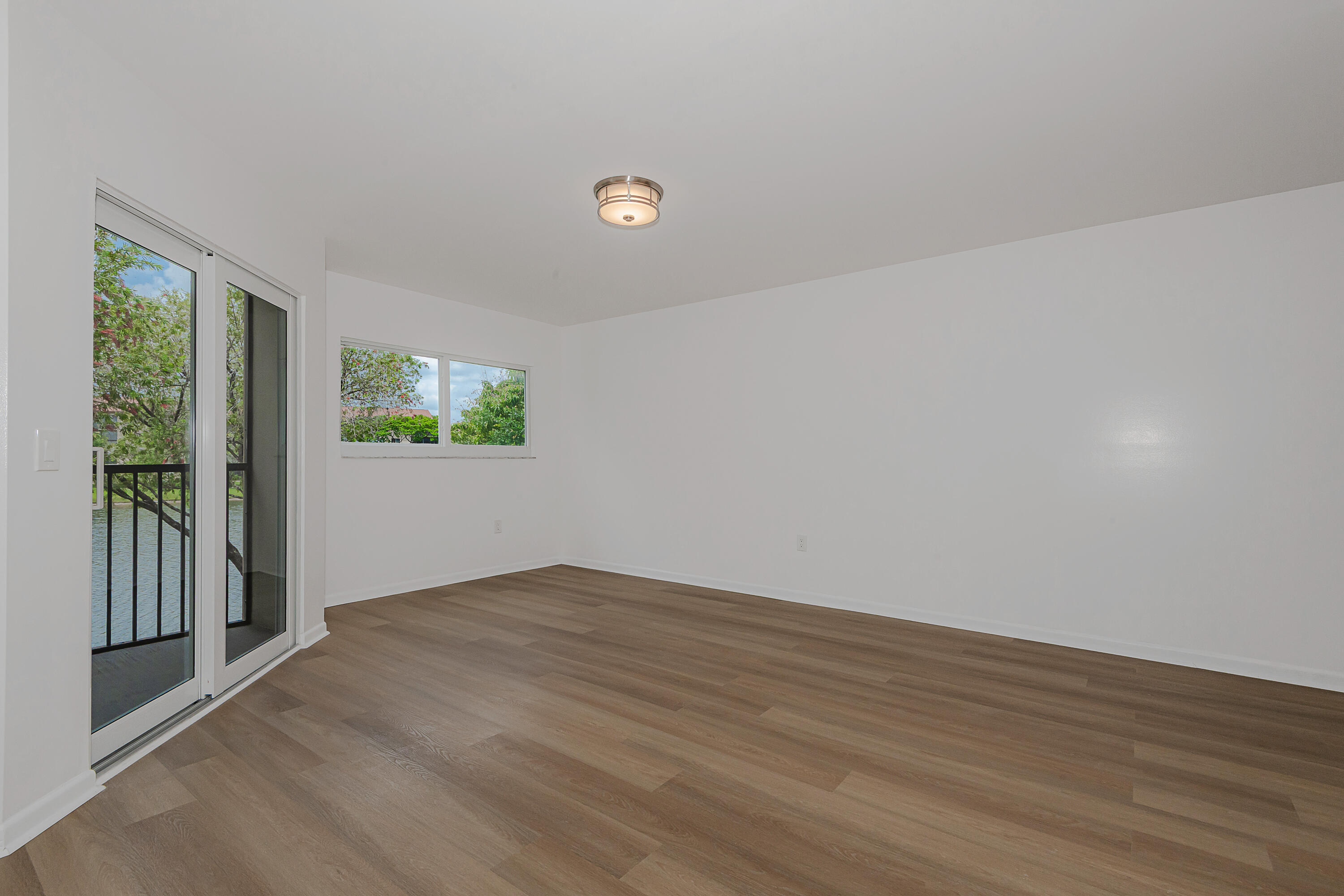 SUFFOLK AT CENTURY VILLAGE - Residential Lease