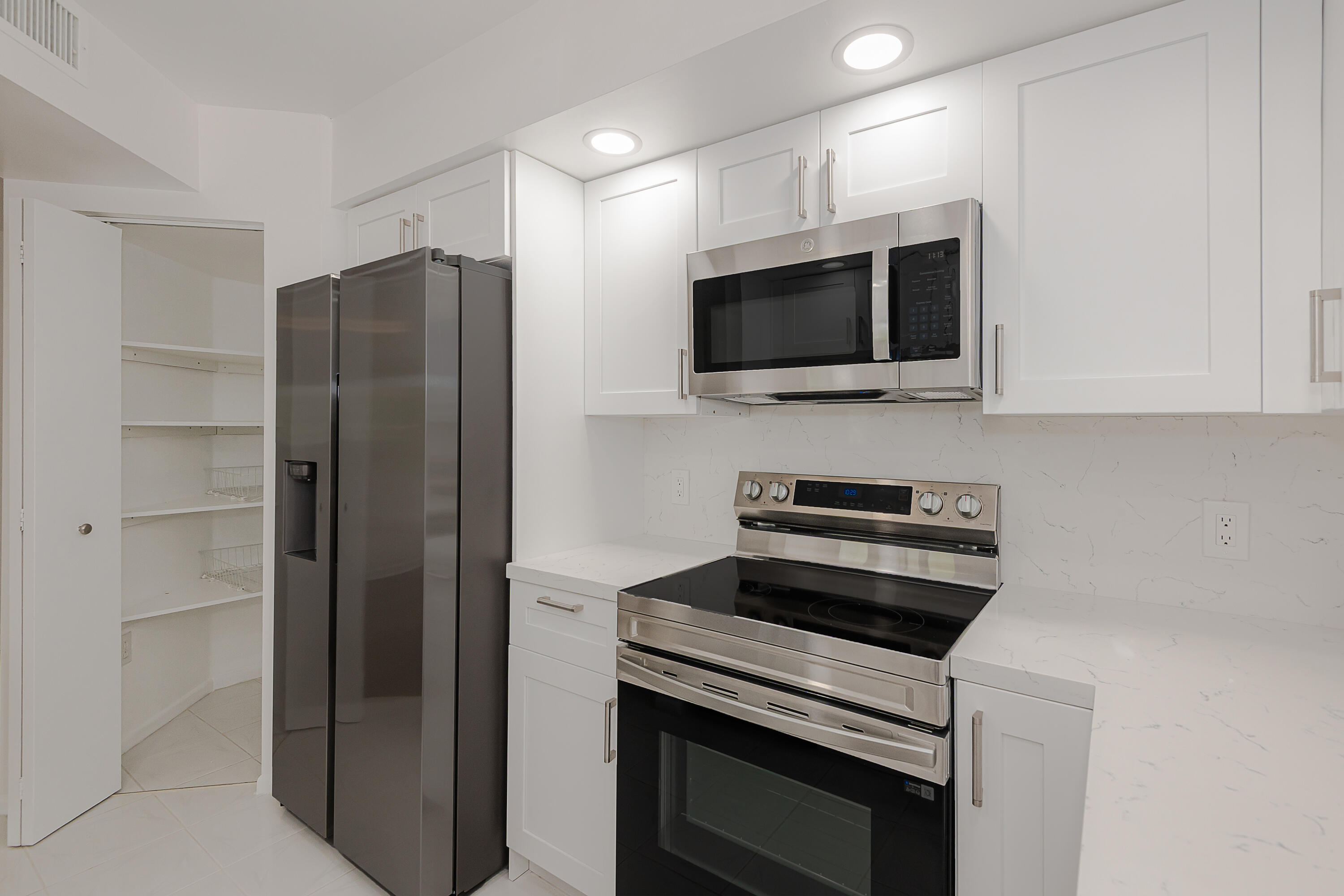 SUFFOLK AT CENTURY VILLAGE - Residential Lease