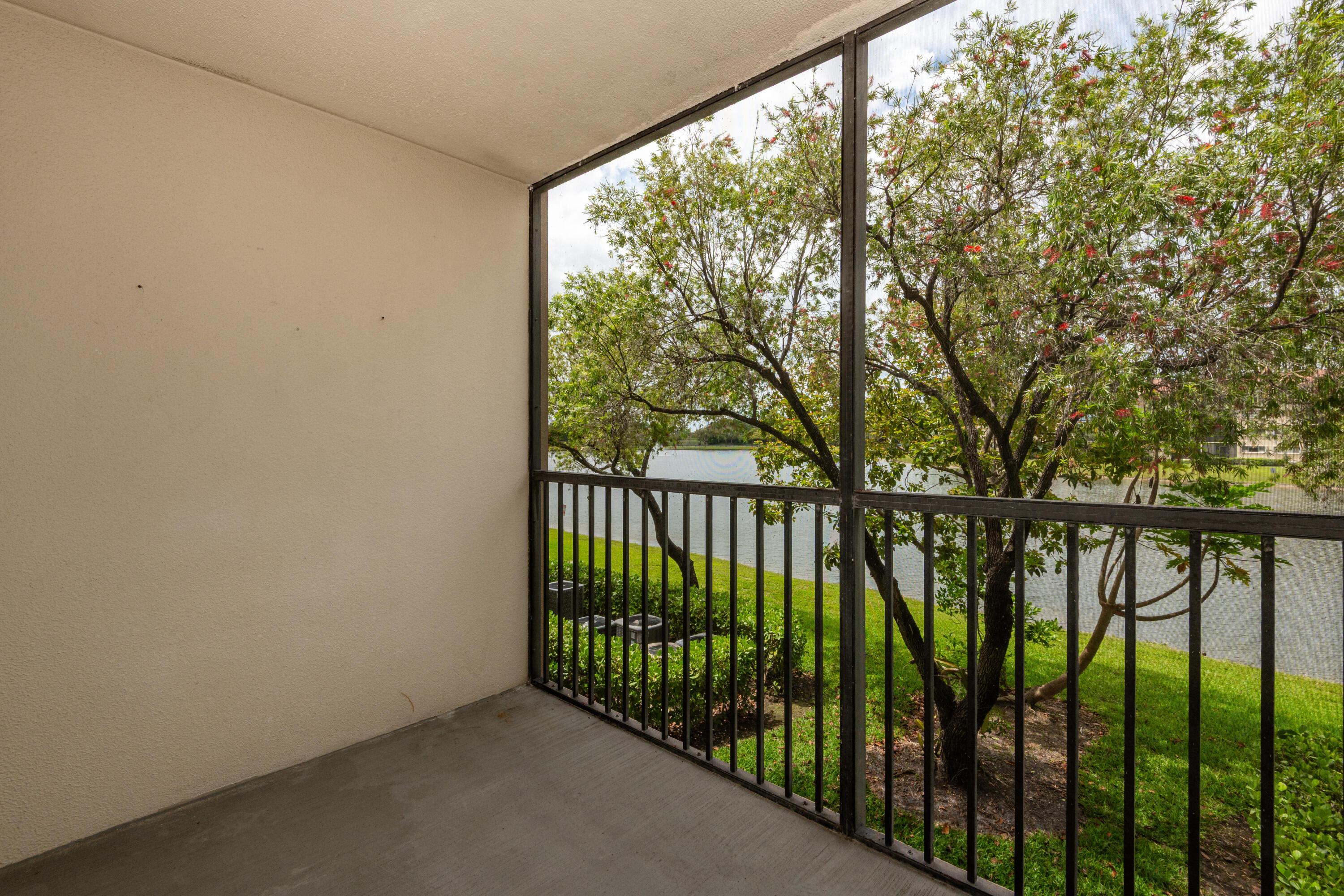 SUFFOLK AT CENTURY VILLAGE - Residential Lease