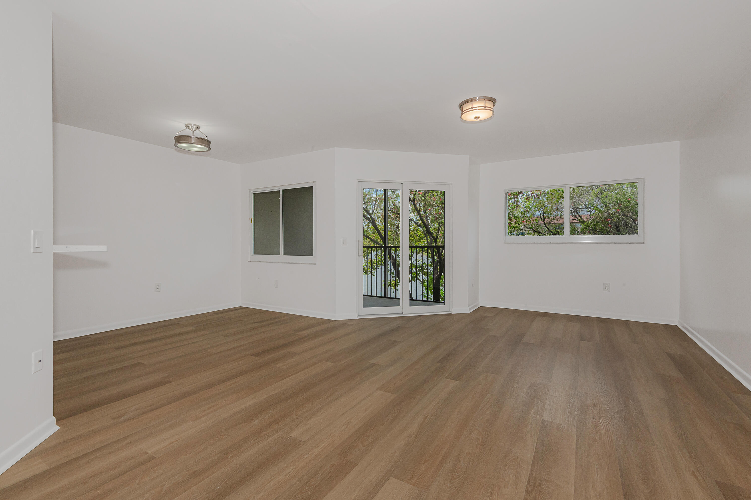 SUFFOLK AT CENTURY VILLAGE - Residential Lease