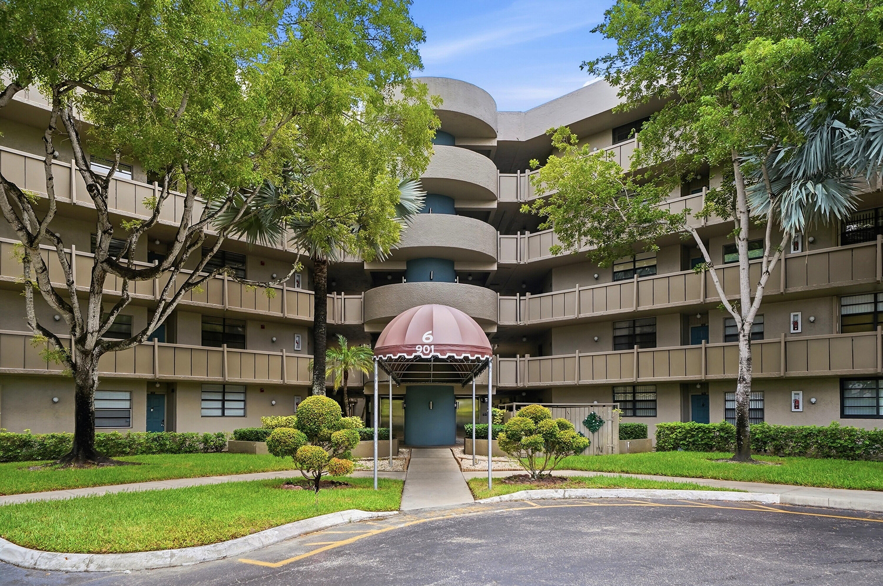 COLONY POINT 6 CONDO - Residential