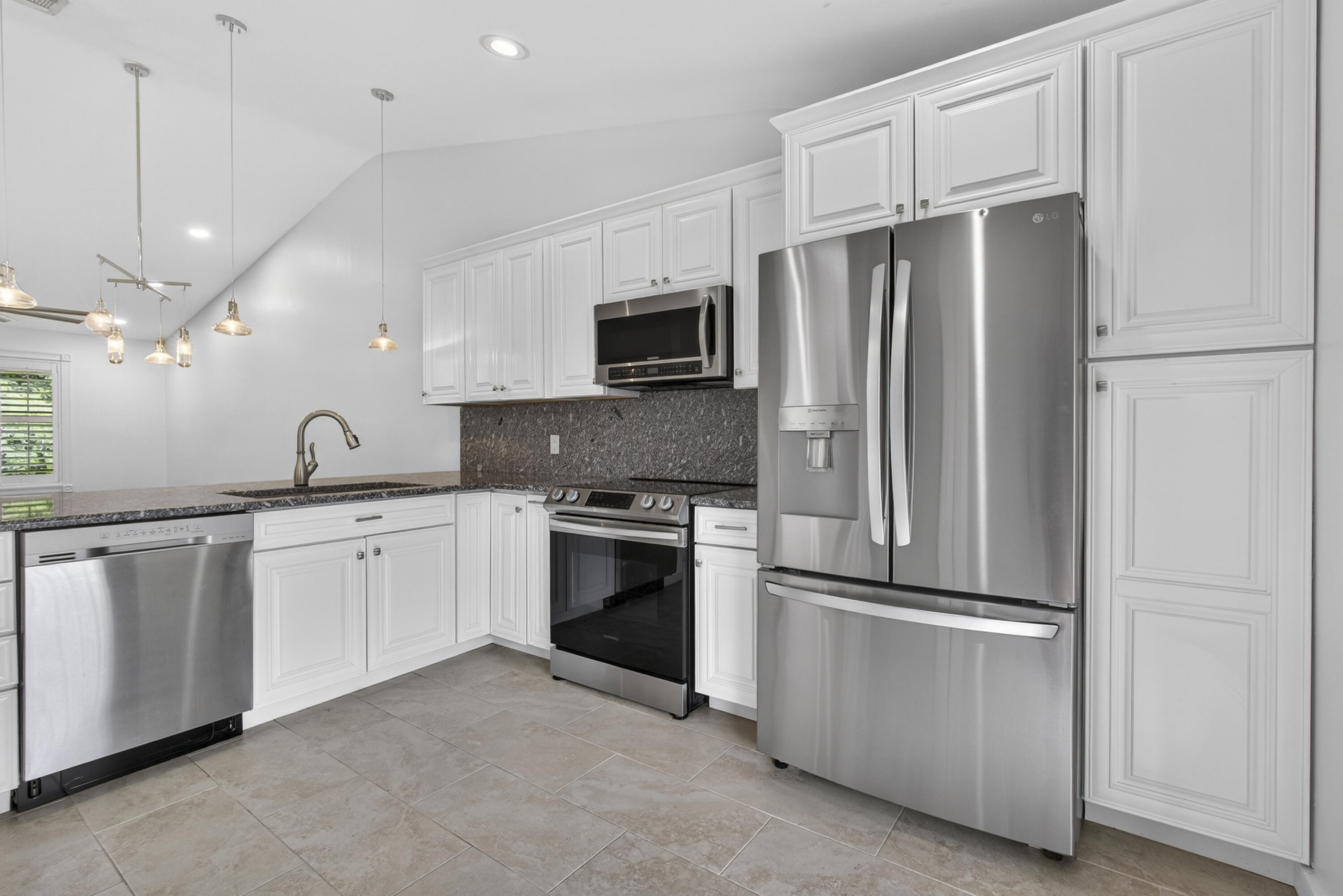 SHEFFIELD WOODS AT WELLINGTON CONDO - Residential Lease