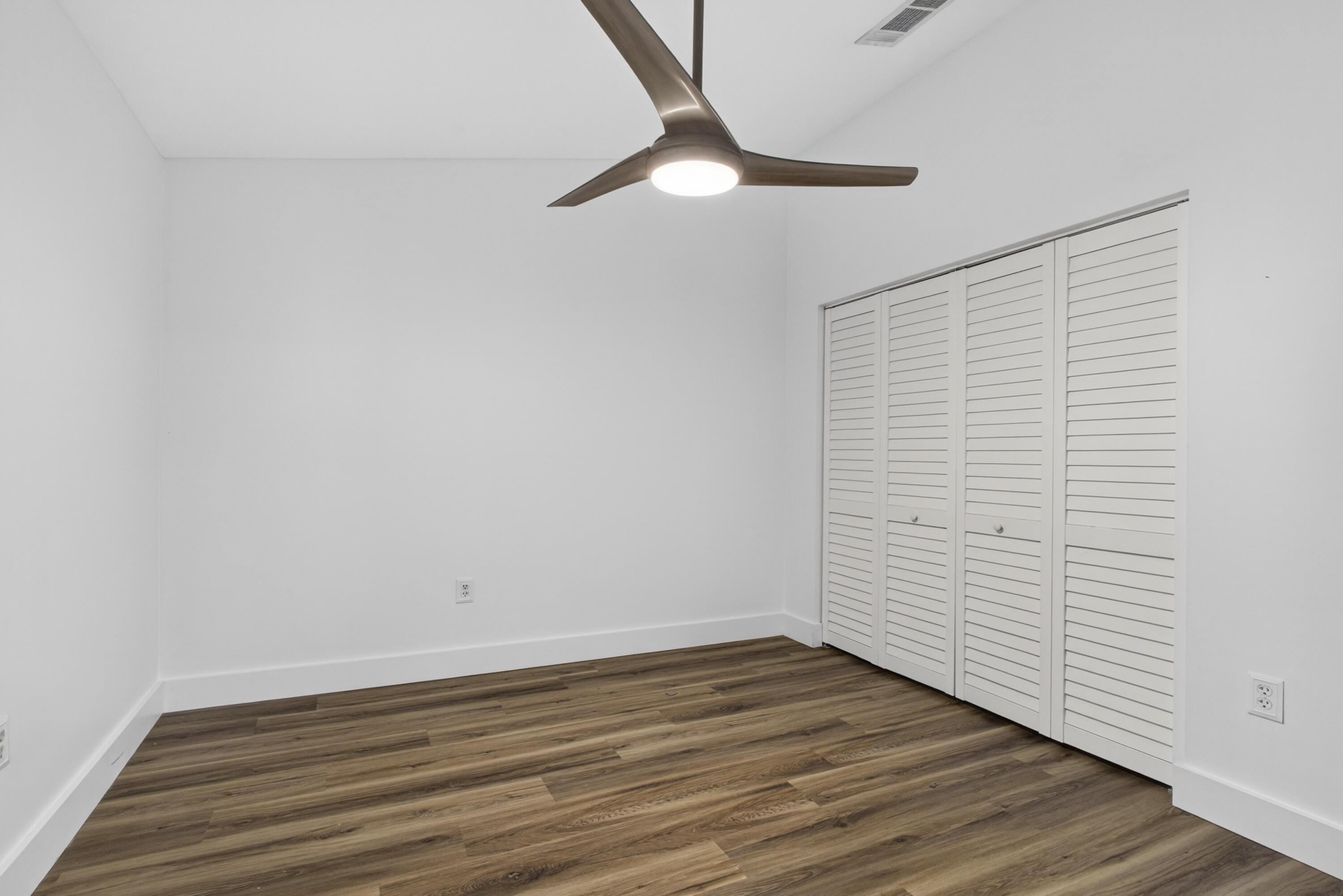 SHEFFIELD WOODS AT WELLINGTON CONDO - Residential Lease