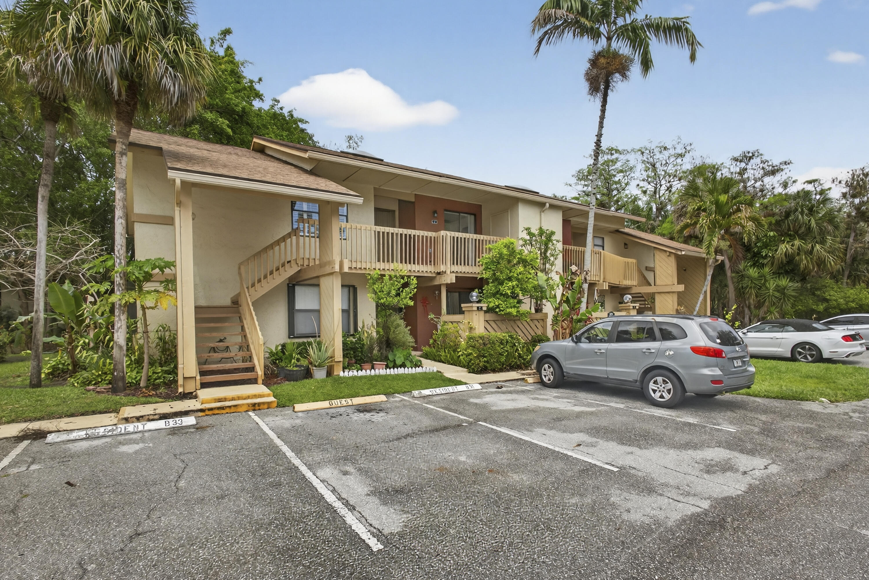 Beautifully updated condo in Sheffield Woods offered for lease. Features 3 bedrooms, 2 bathrooms, and a spacious screened patio. The home is well maintained, tidy, and move-in ready. Includes assigned parking and access to the community pool. Centrally located in Wellington, just minutes from equestrian facilities, restaurants, and shopping.