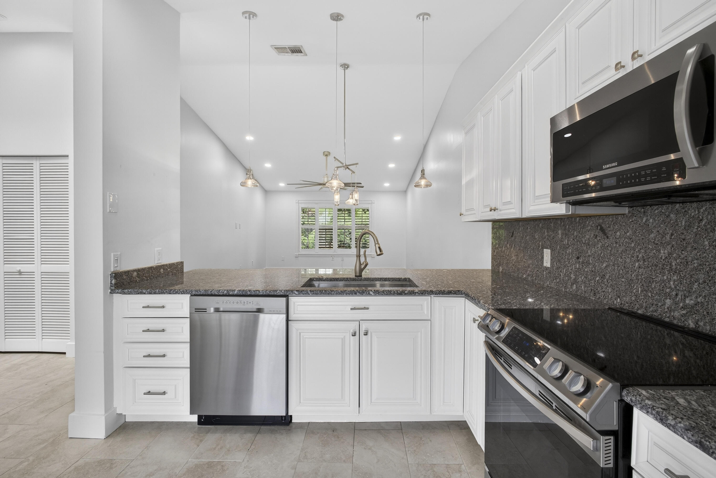 SHEFFIELD WOODS AT WELLINGTON CONDO - Residential Lease