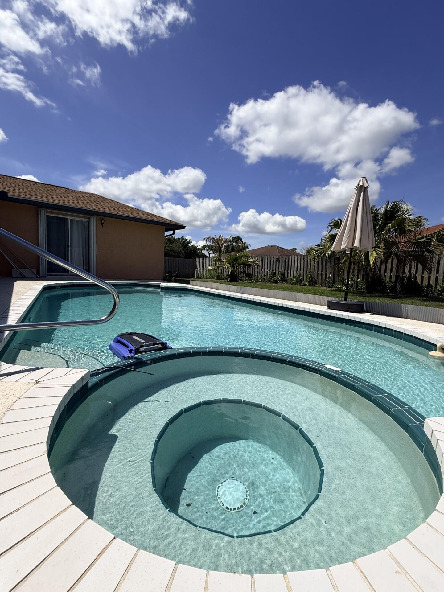 PORT ST LUCIE SECTION 18 - Residential Lease