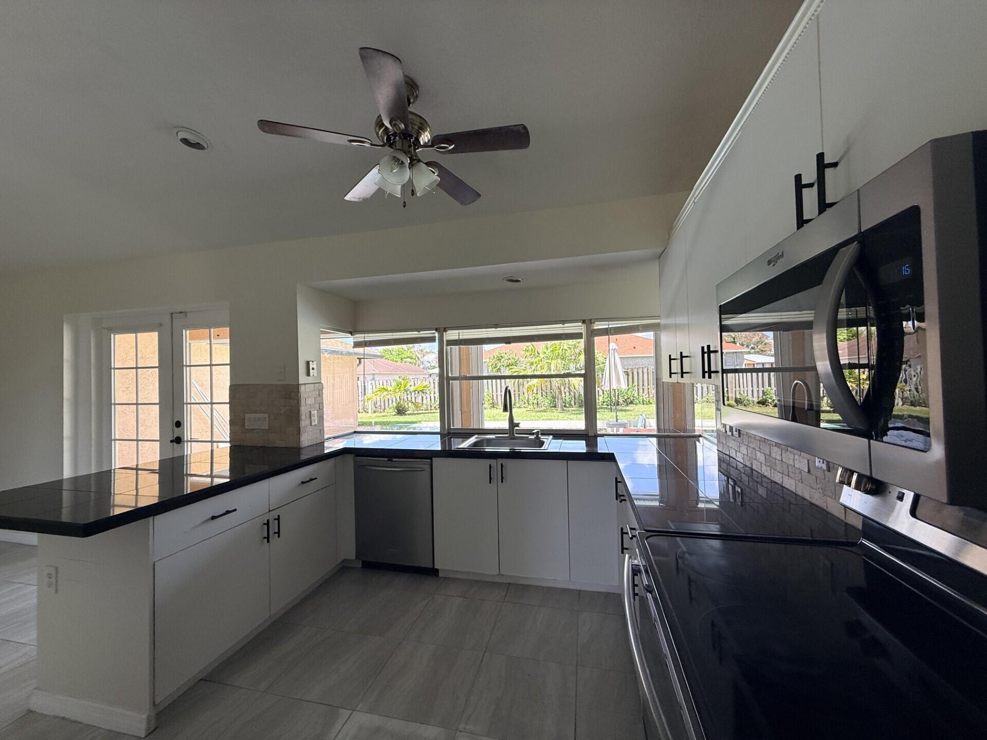 PORT ST LUCIE SECTION 18 - Residential Lease