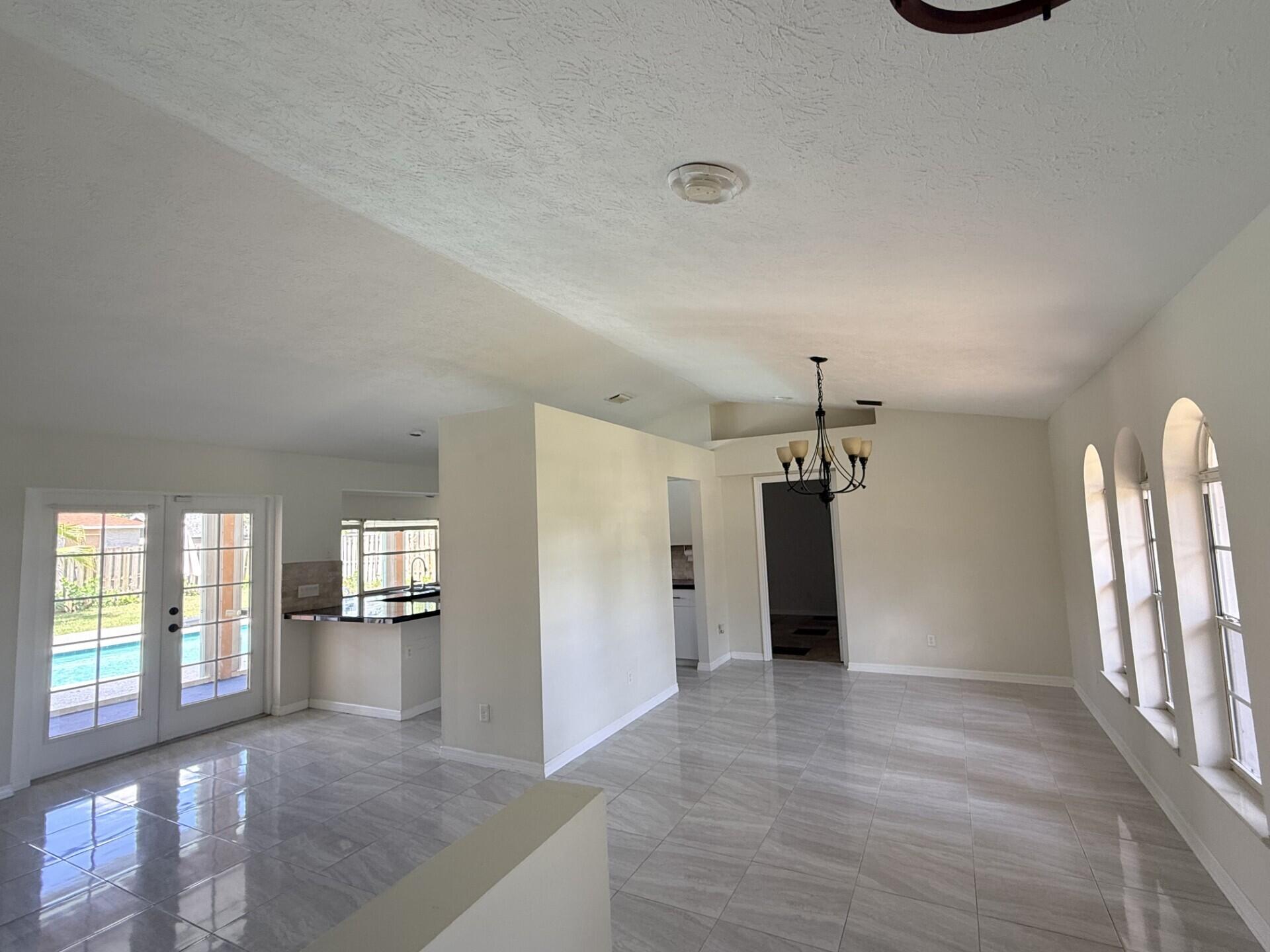 PORT ST LUCIE SECTION 18 - Residential Lease