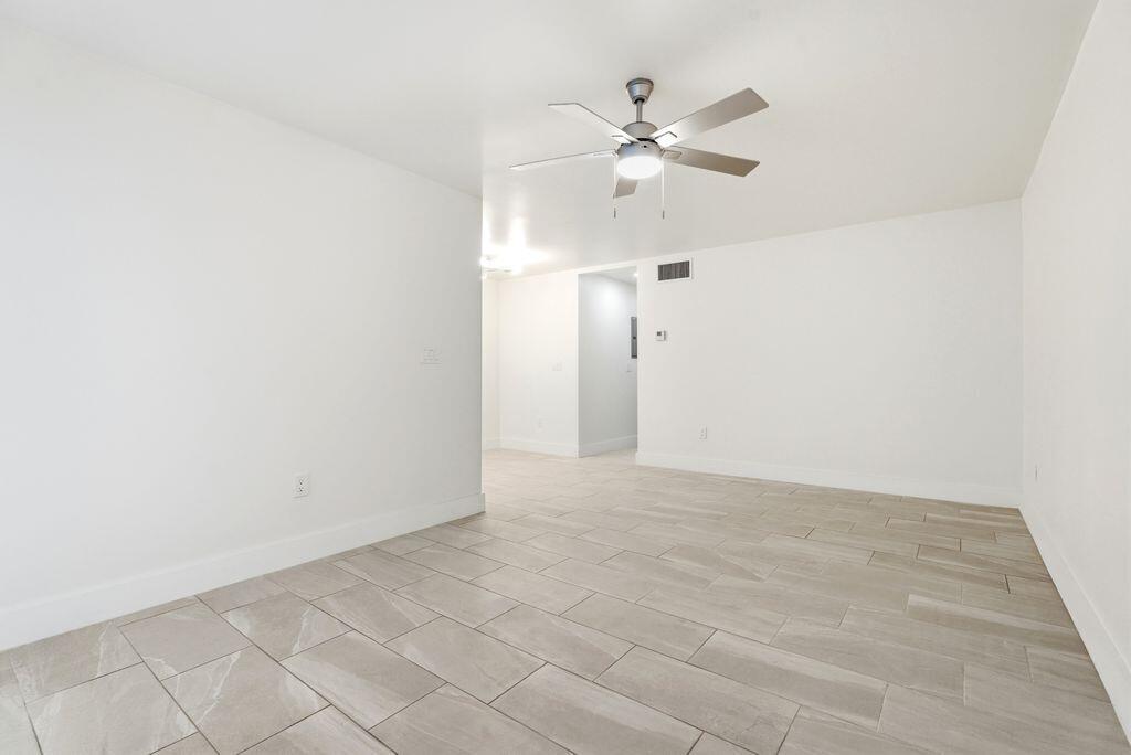 RODMAN OF HOLLYWOOD CONDO APTS - Residential Lease