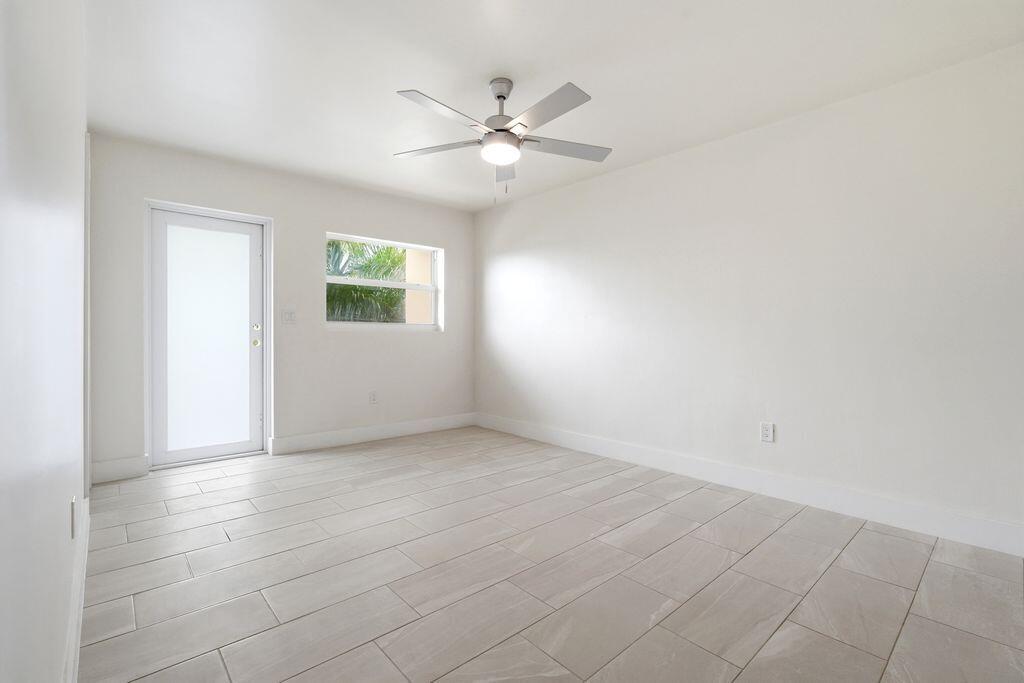RODMAN OF HOLLYWOOD CONDO APTS - Residential Lease