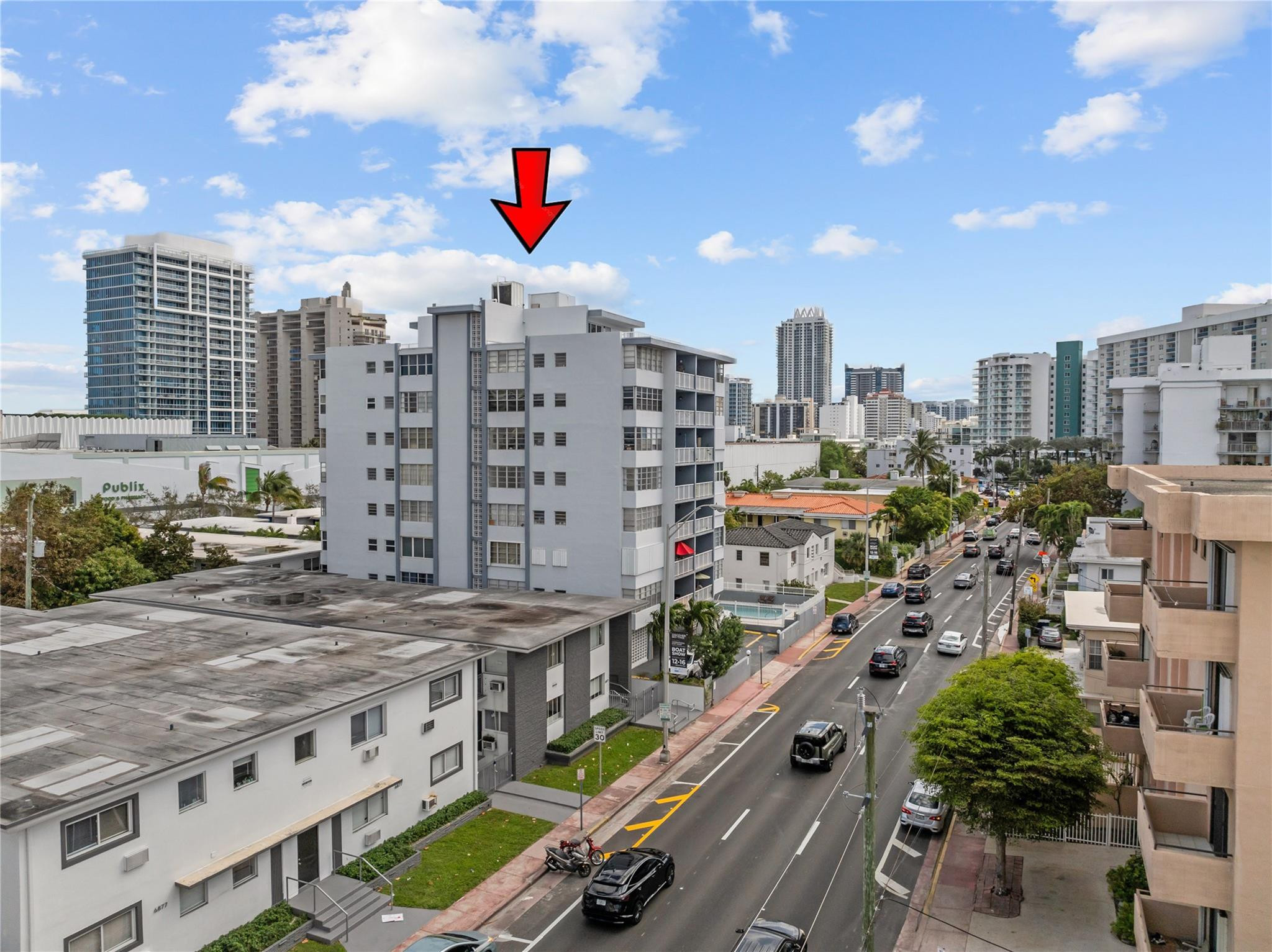 VILLA ROYAL CONDO - Residential