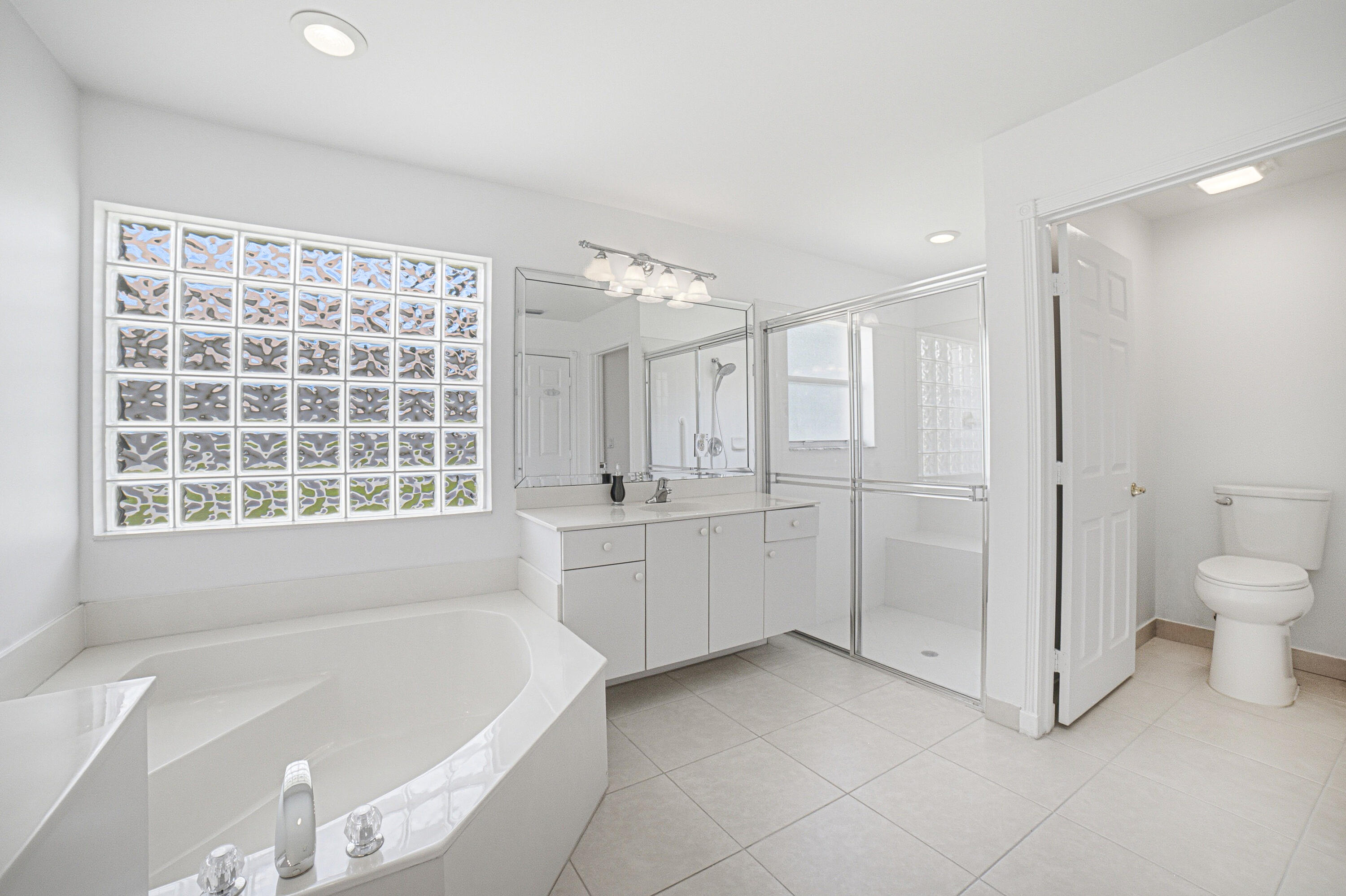 Balboa Point Boca Golf & Tennis Club - Residential