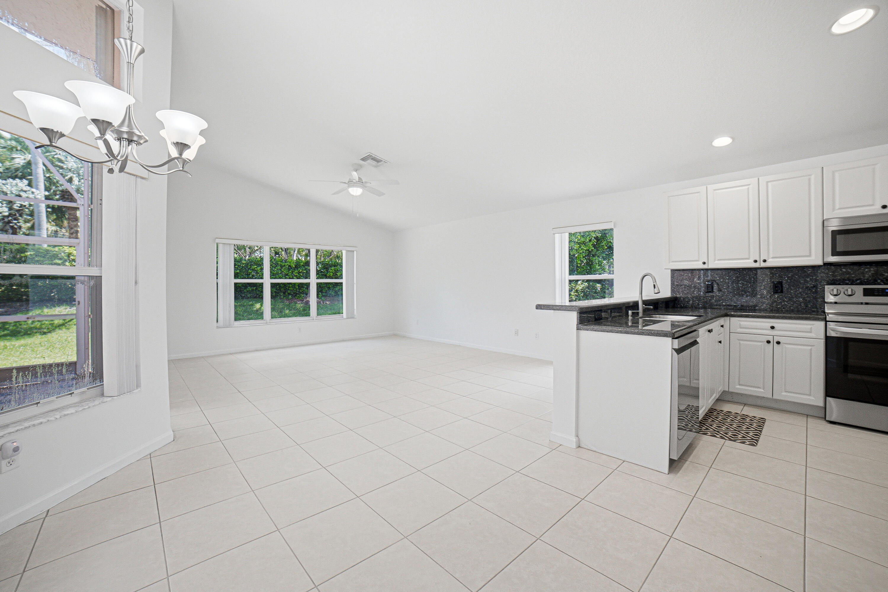 Balboa Point Boca Golf & Tennis Club - Residential