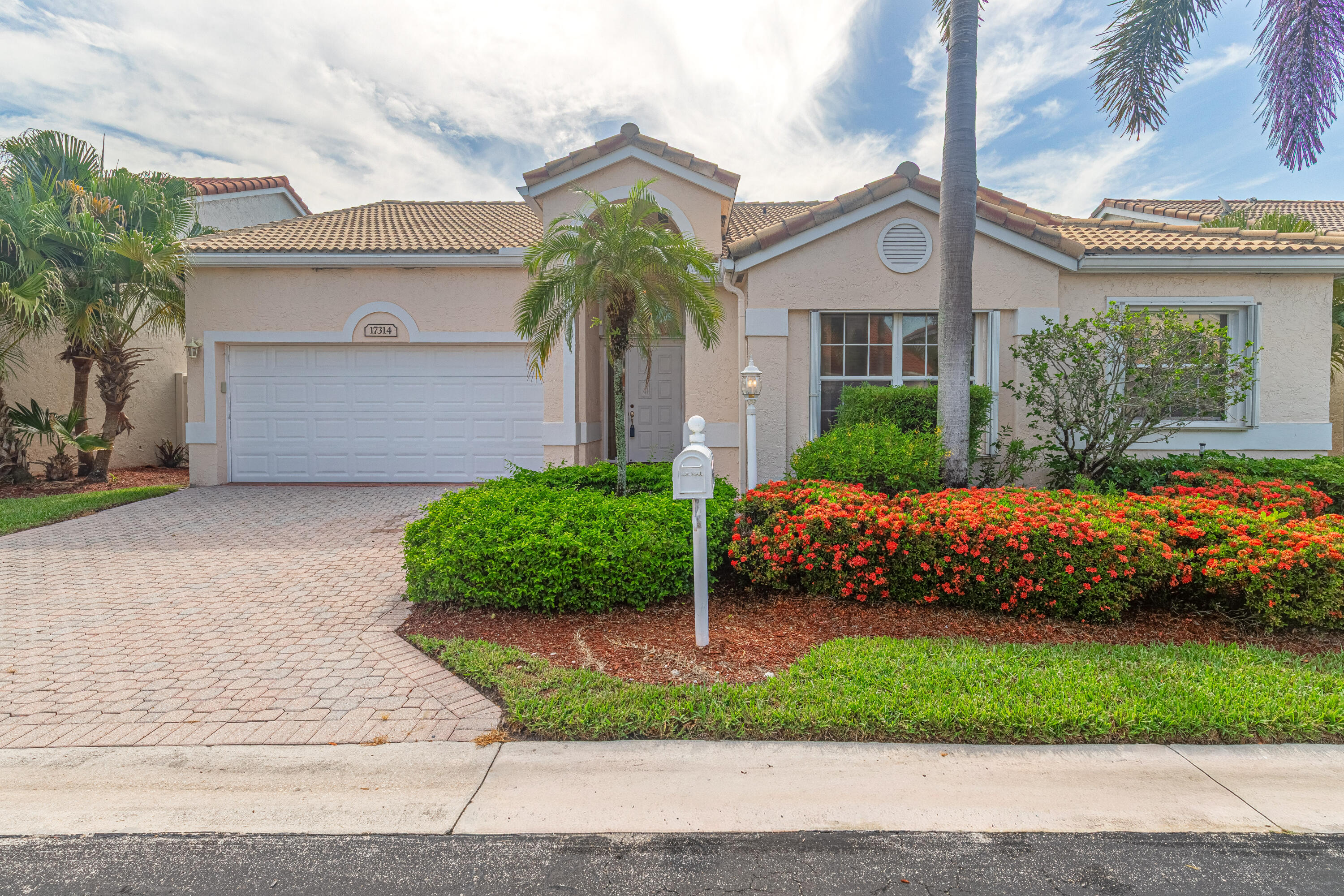 Balboa Point Boca Golf & Tennis Club - Residential