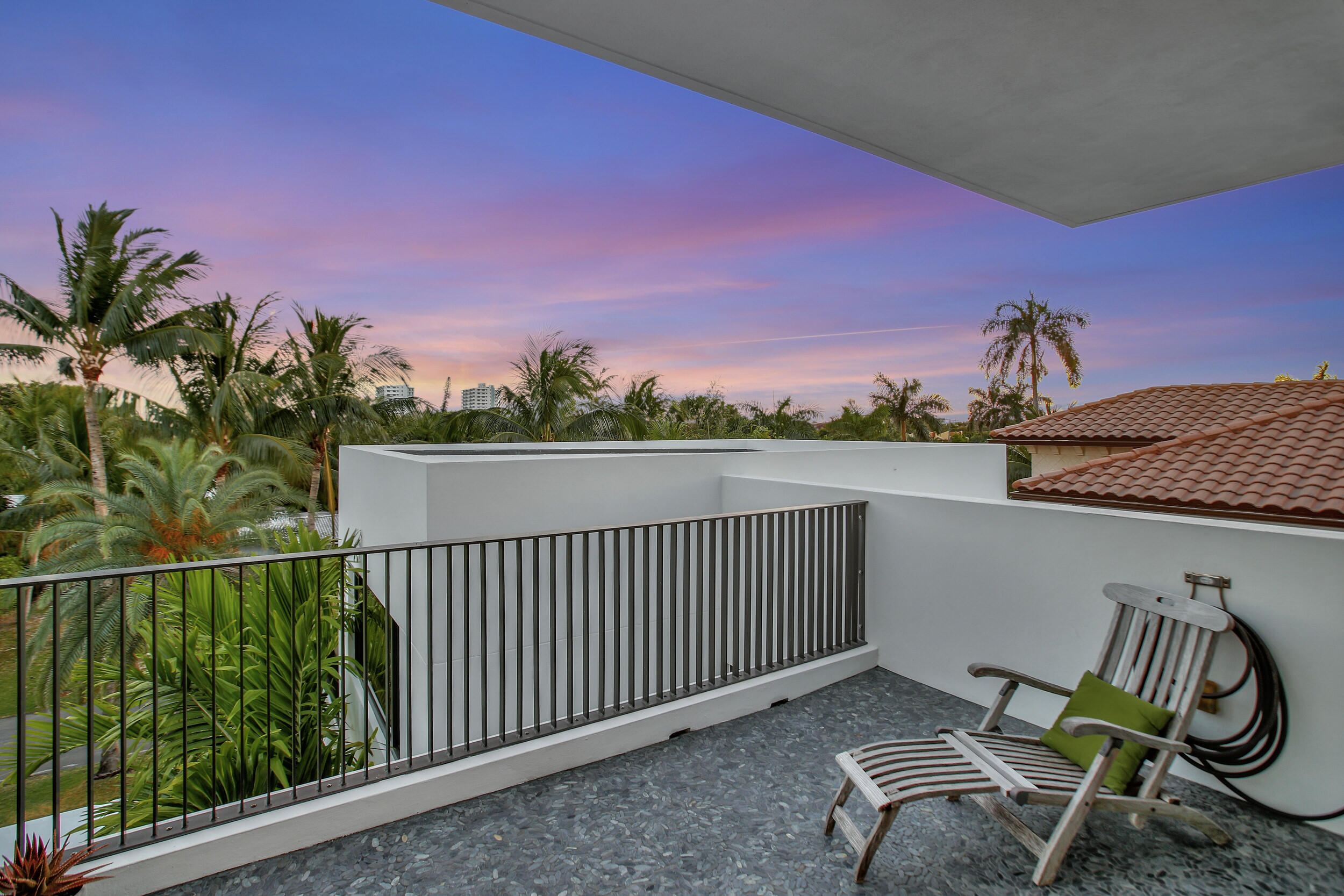 HILLSBORO SHORES SEC - Residential
