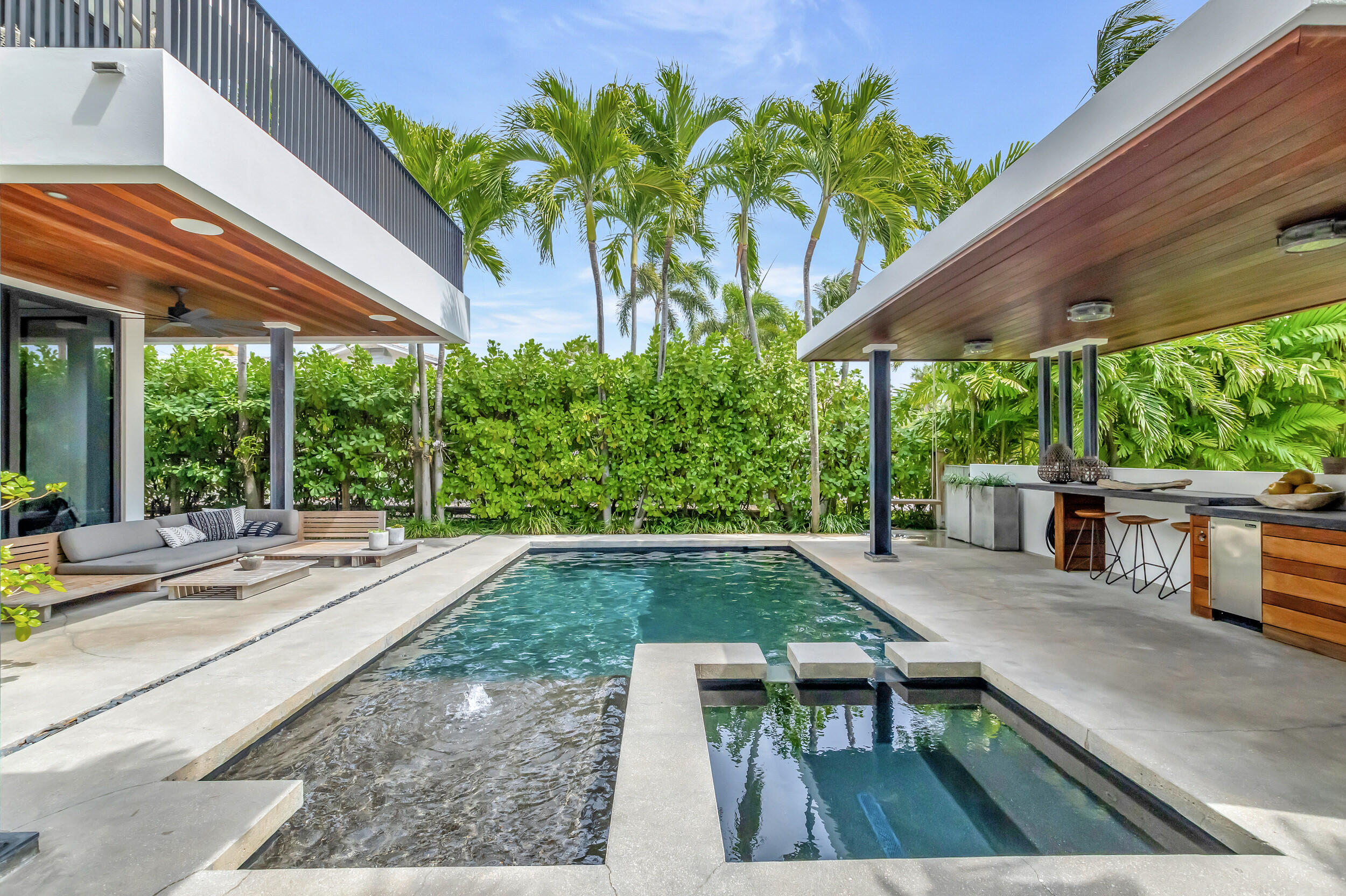 HILLSBORO SHORES SEC - Residential