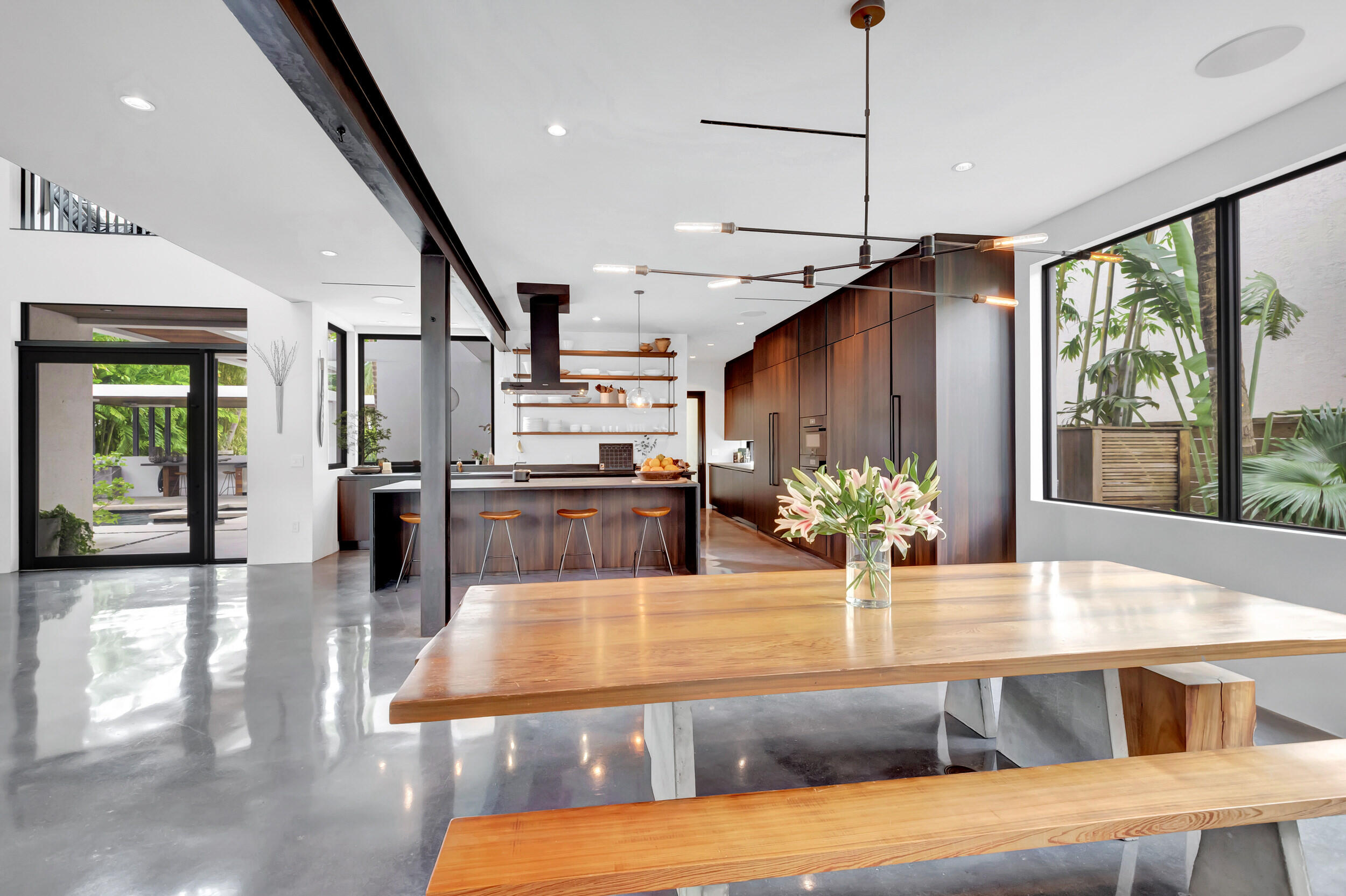 HILLSBORO SHORES SEC - Residential