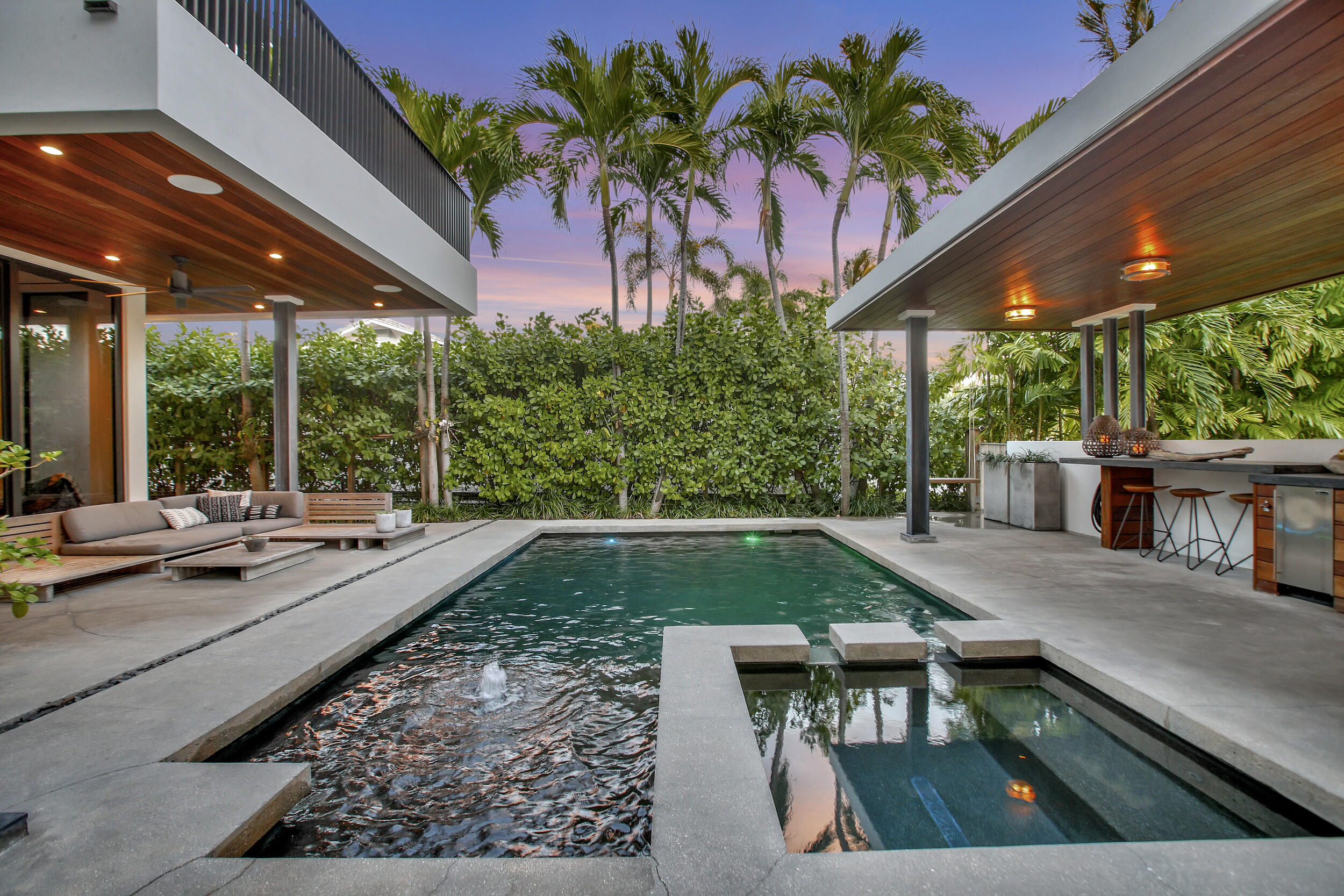 HILLSBORO SHORES SEC - Residential