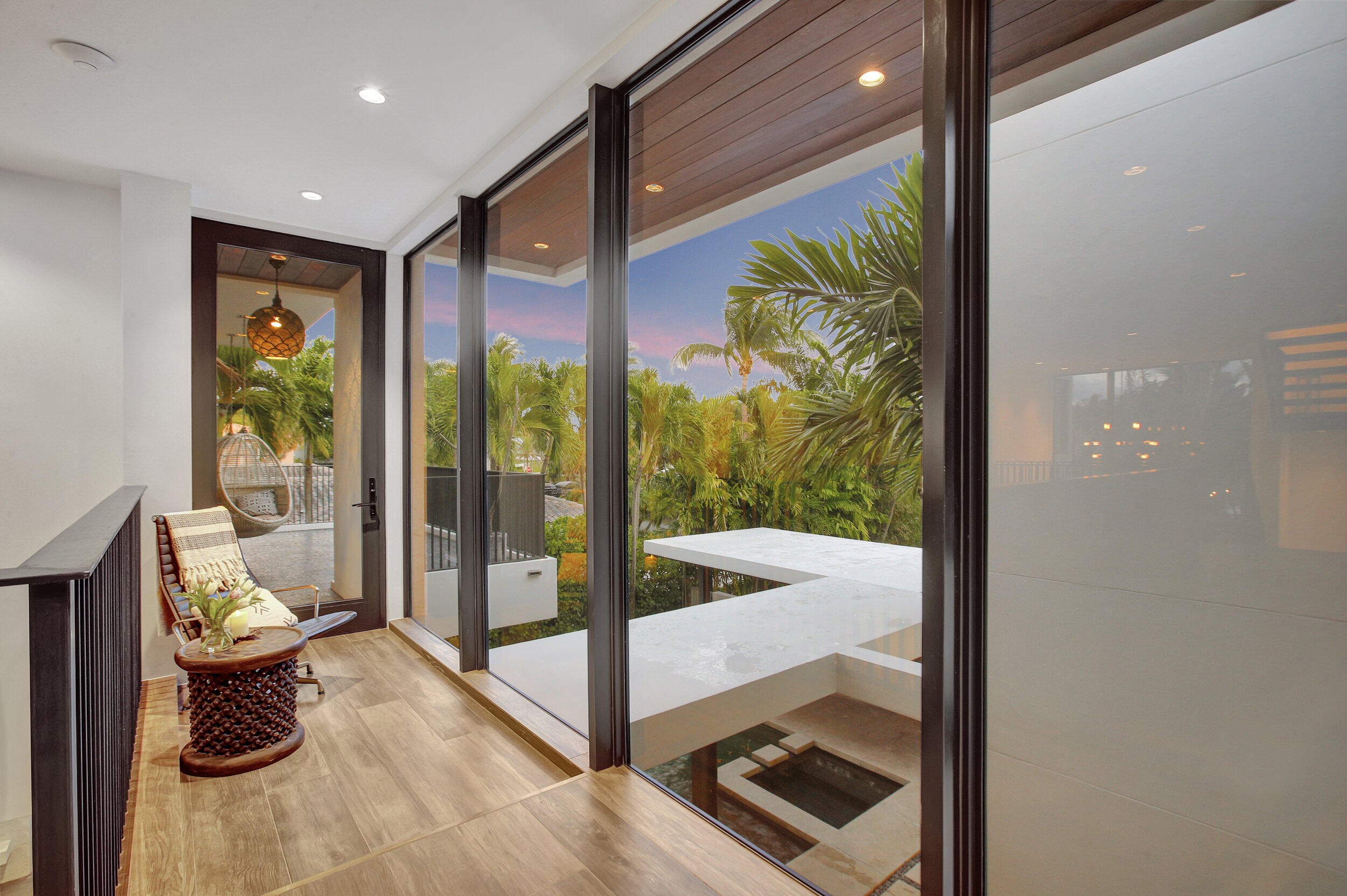 HILLSBORO SHORES SEC - Residential