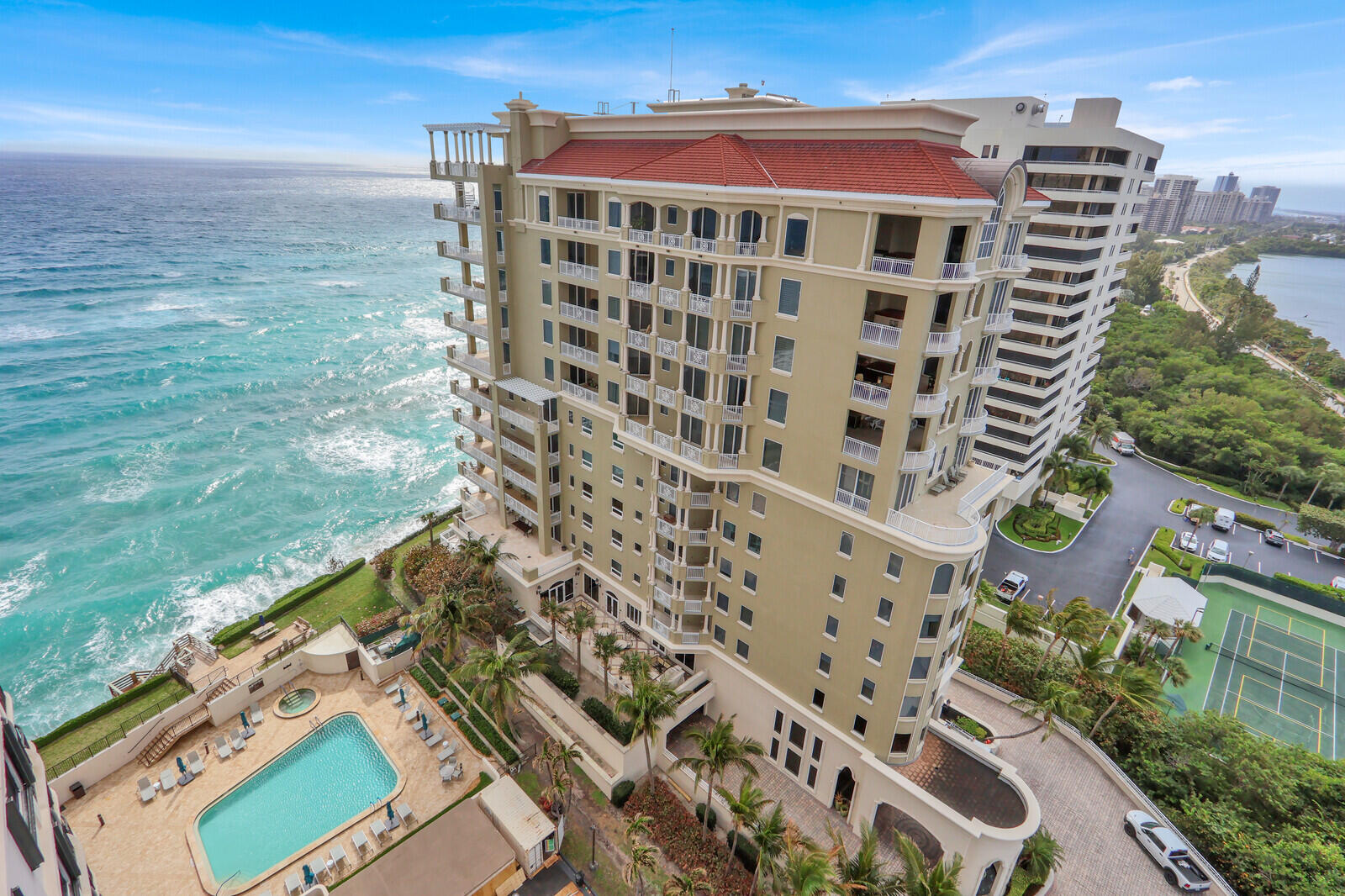 EASTPOINTE CONDO - Residential