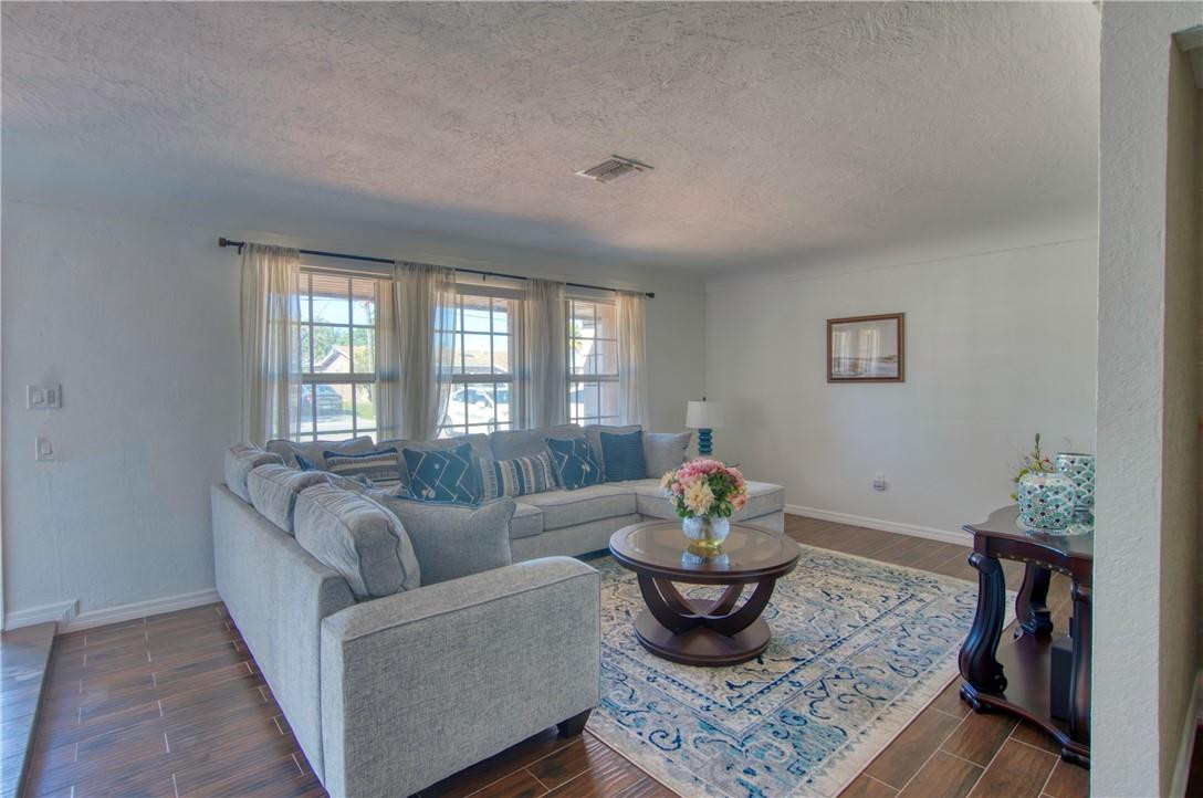 MIRAMAR ISLES - Residential Lease